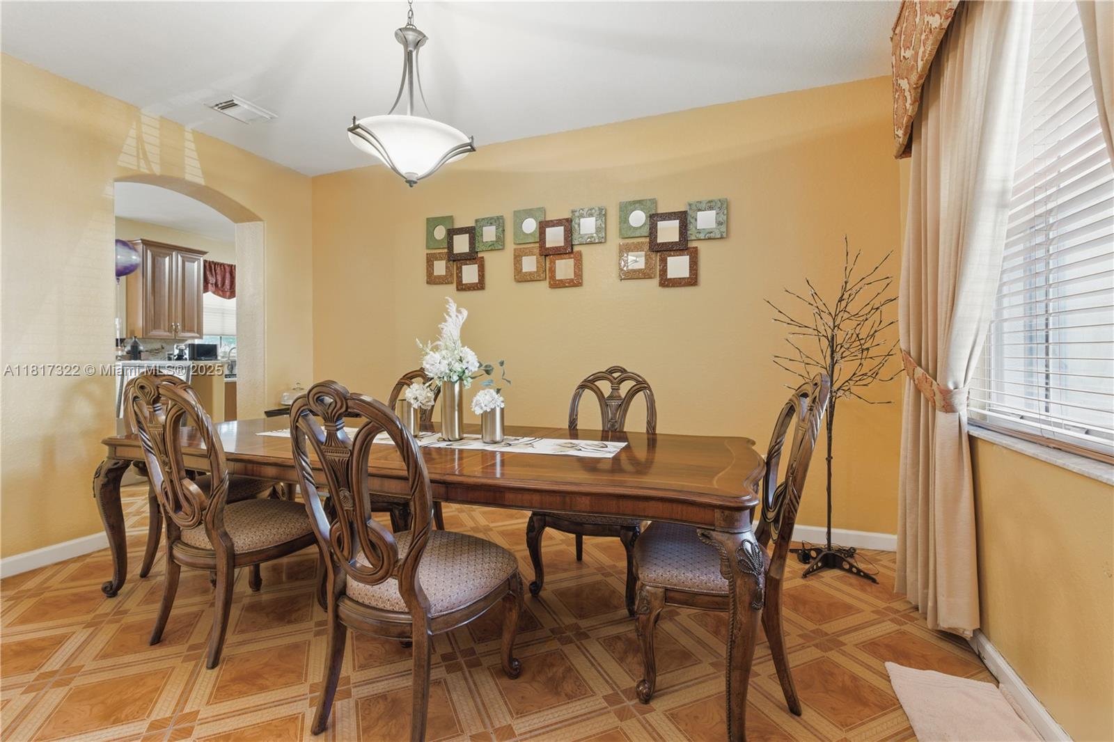 KENDALL BREEZE - Residential