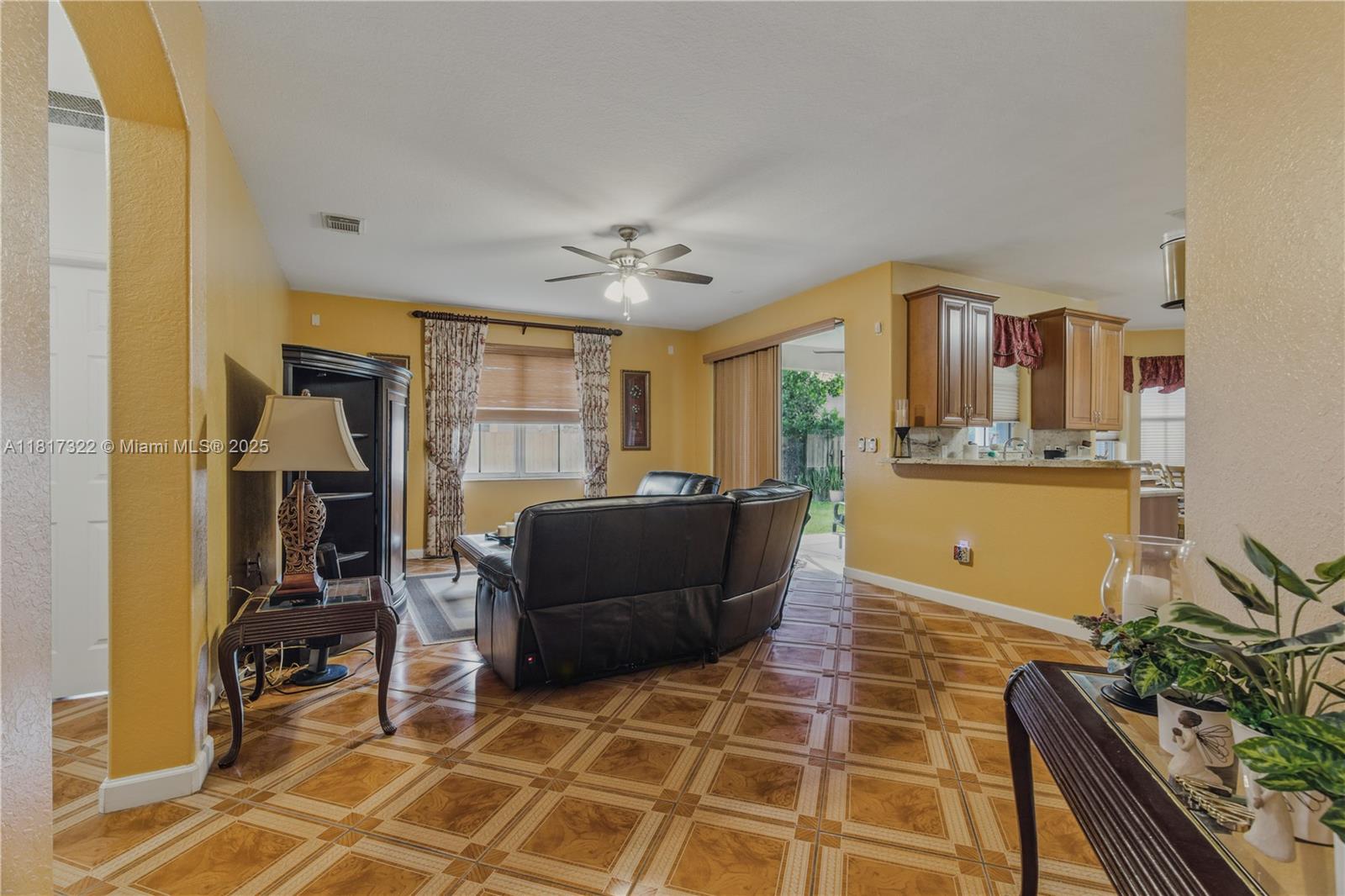 KENDALL BREEZE - Residential