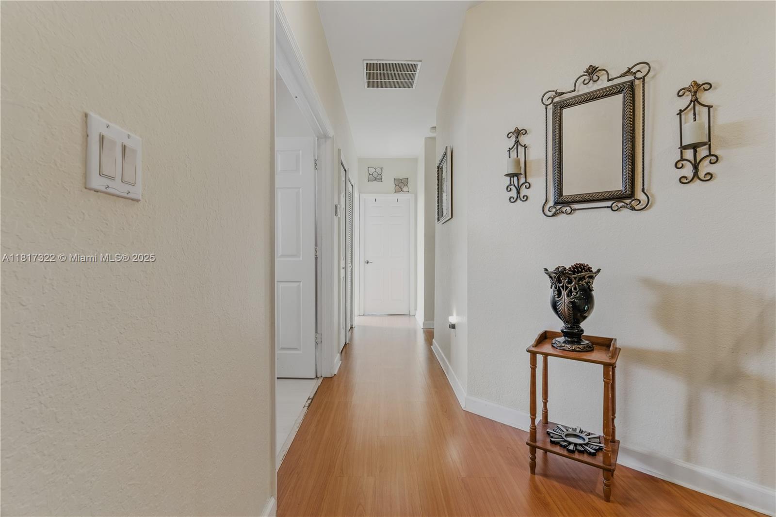 KENDALL BREEZE - Residential