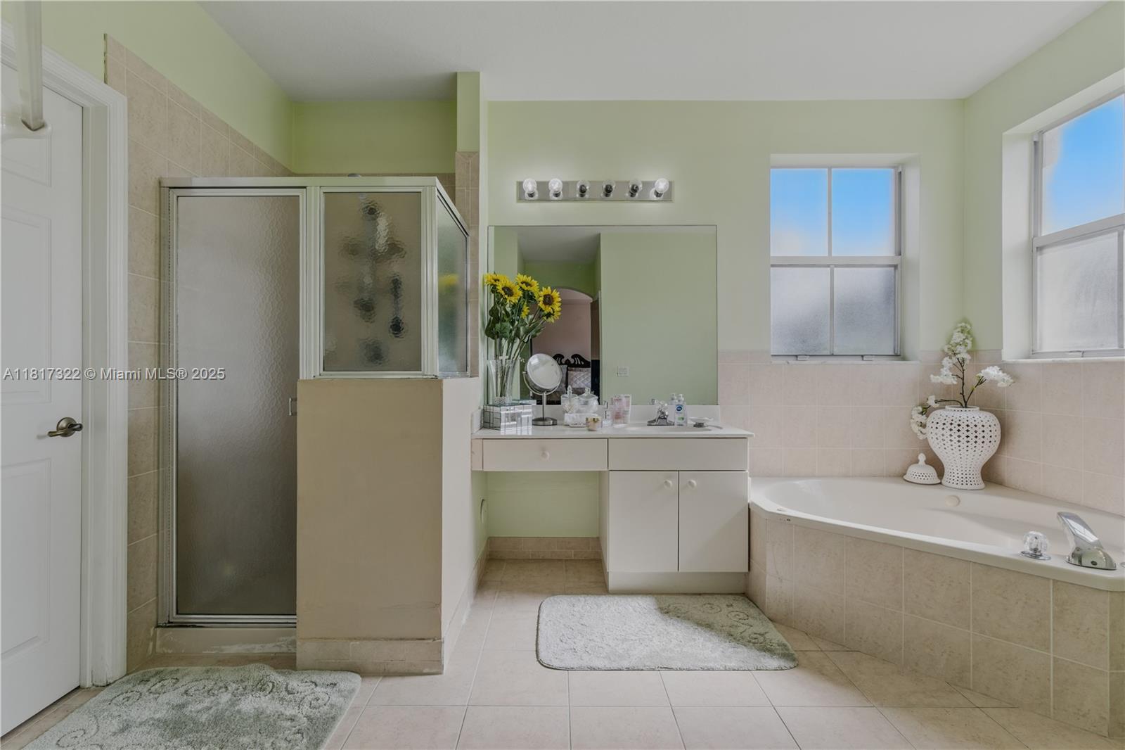 KENDALL BREEZE - Residential