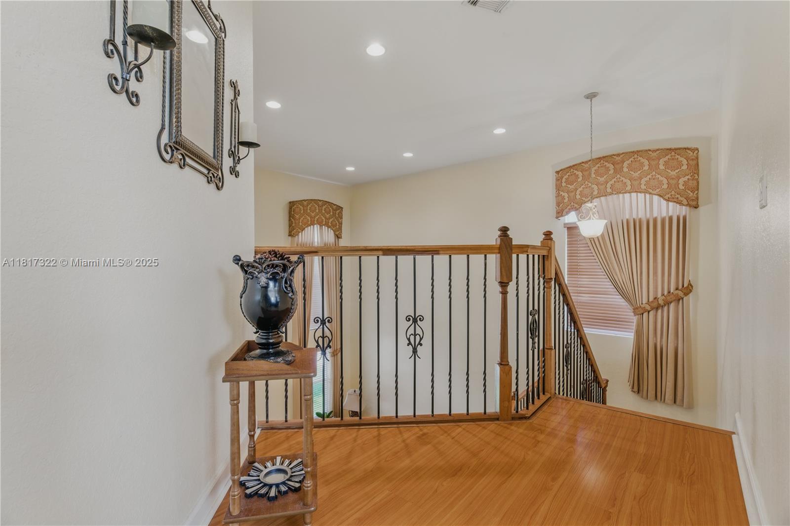 KENDALL BREEZE - Residential