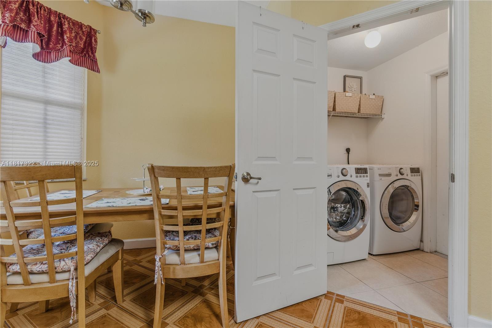 KENDALL BREEZE - Residential