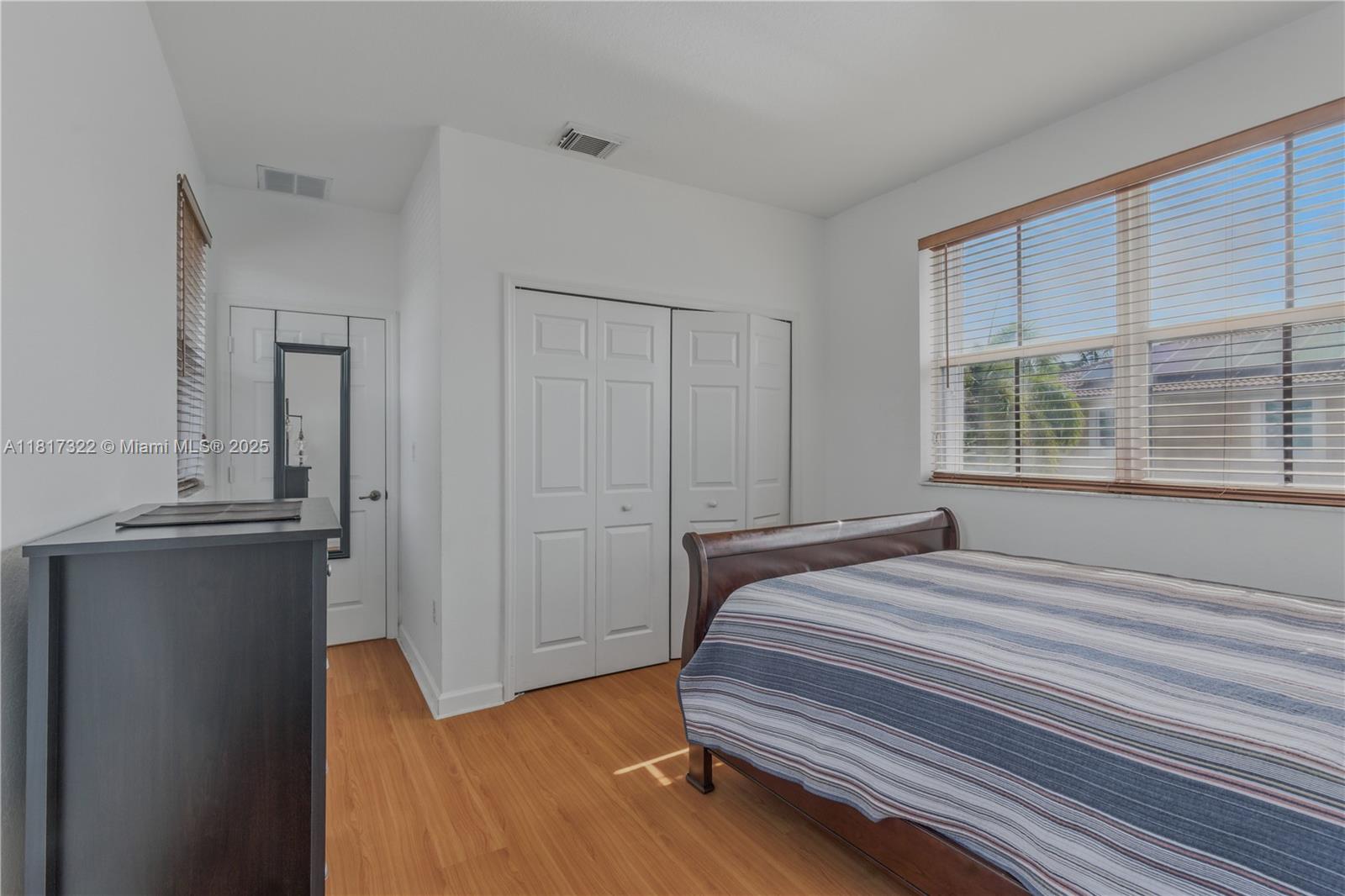 KENDALL BREEZE - Residential