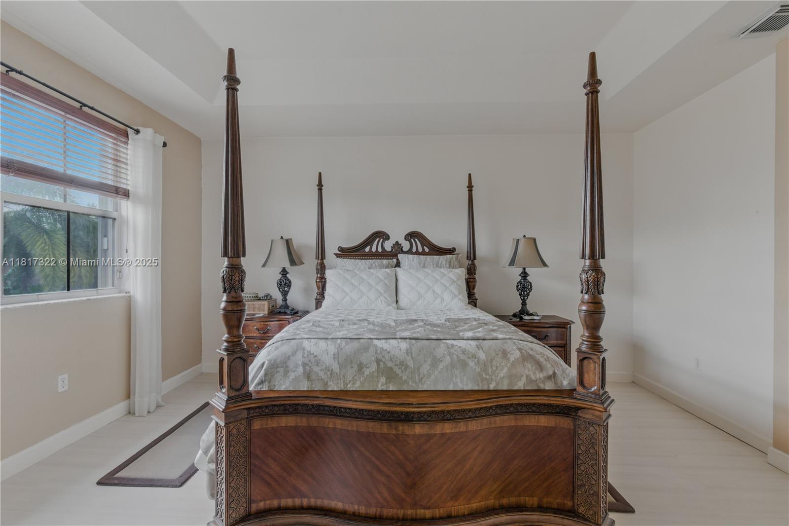 KENDALL BREEZE - Residential