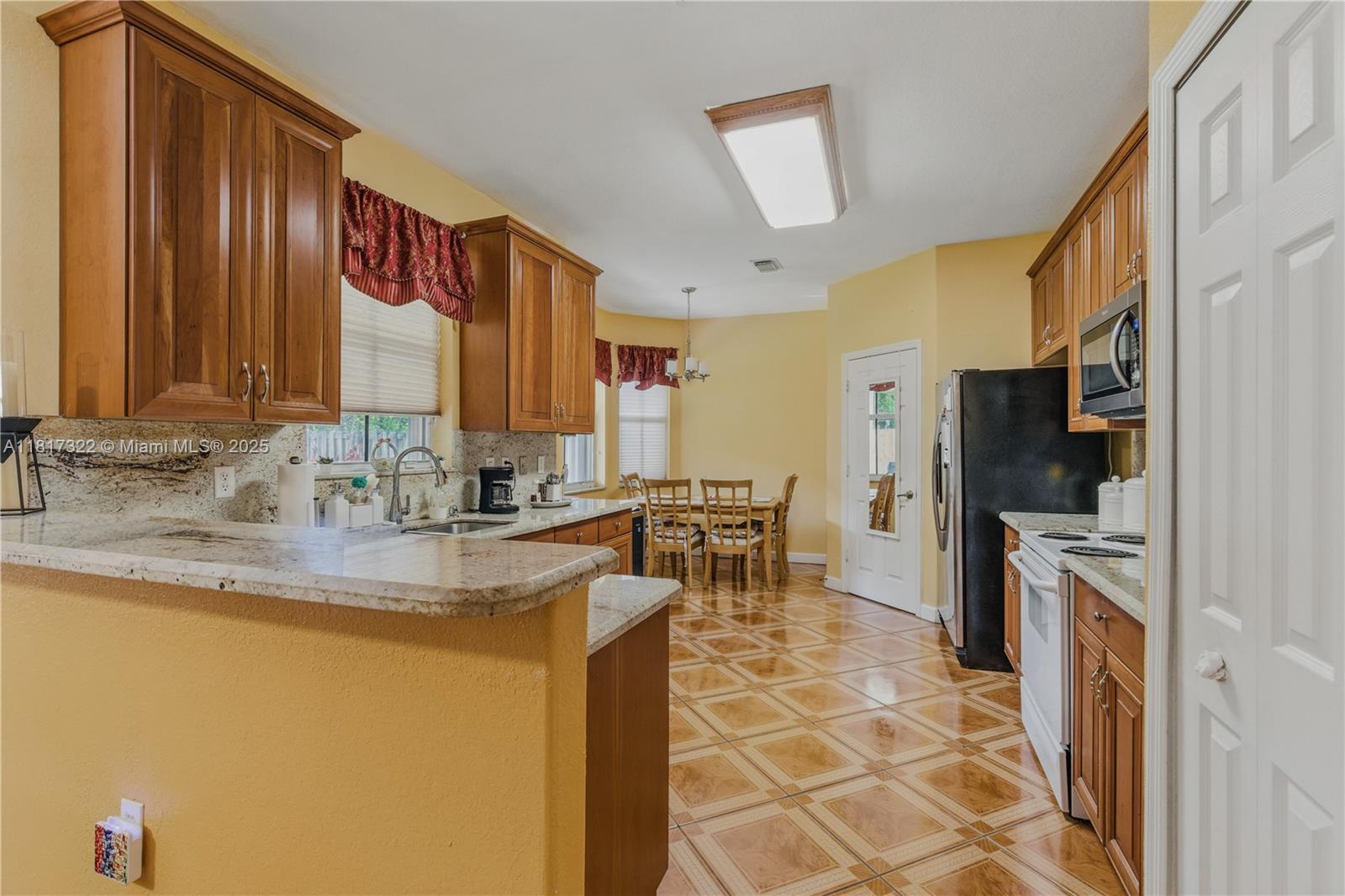 KENDALL BREEZE - Residential