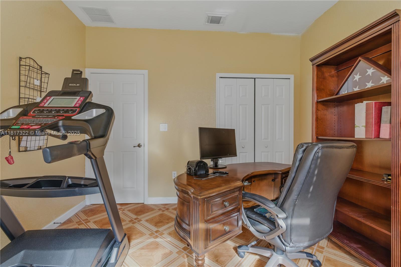 KENDALL BREEZE - Residential