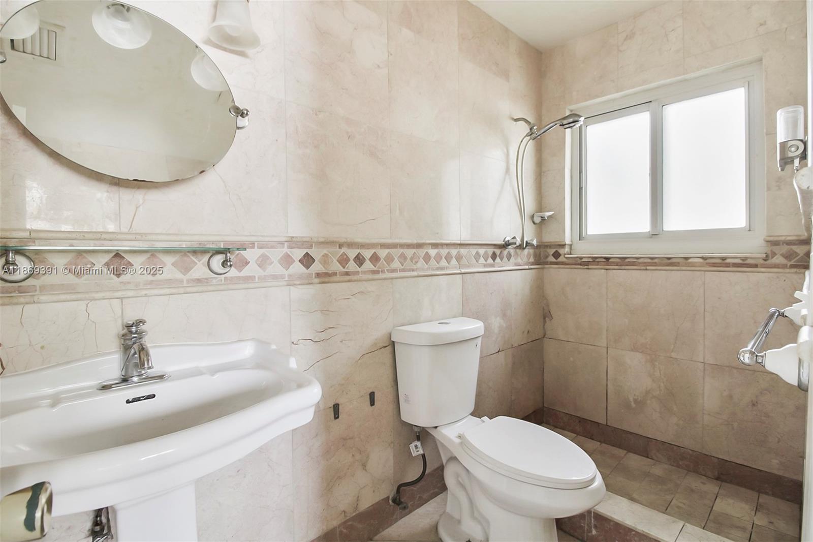 DANIA ESTATES - Residential