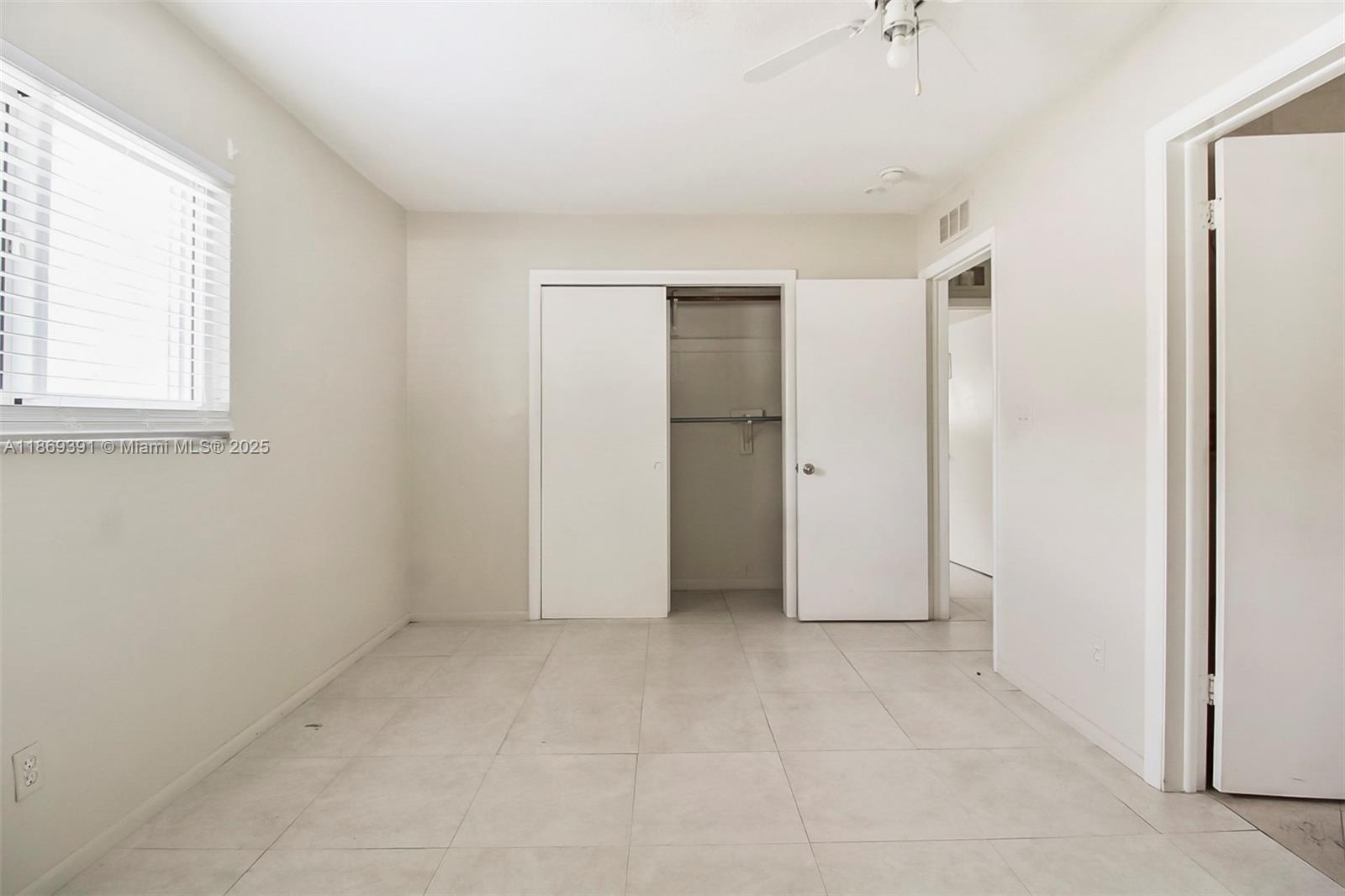 DANIA ESTATES - Residential