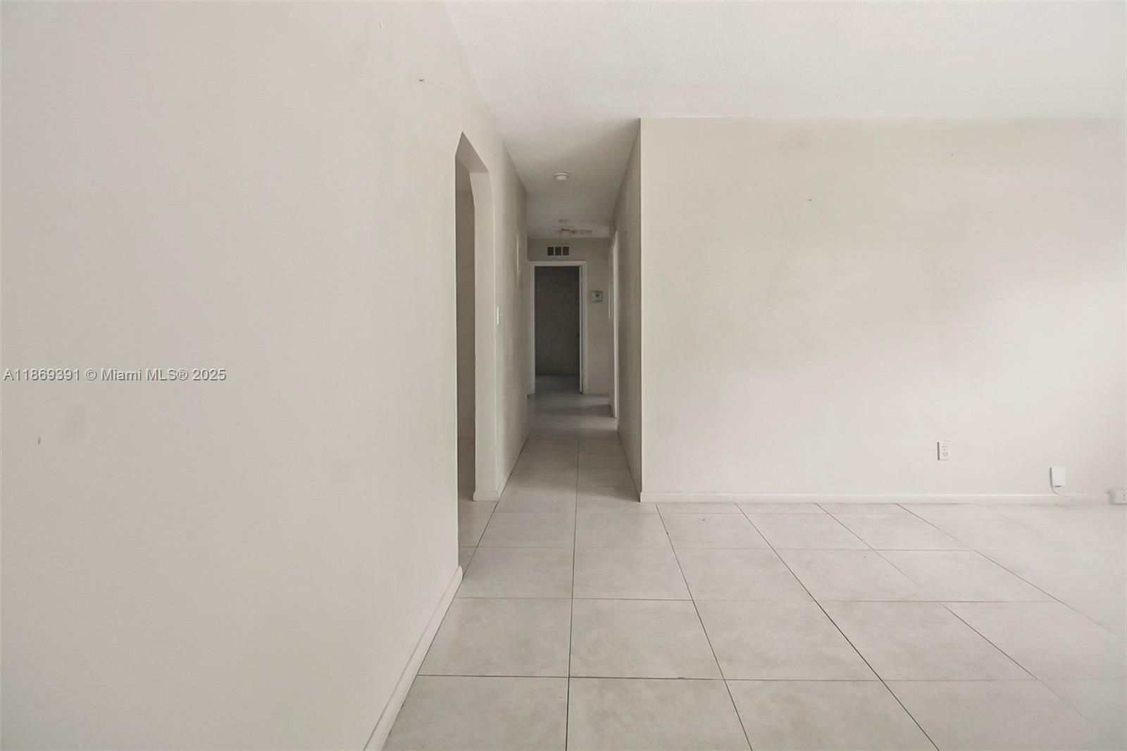 DANIA ESTATES - Residential