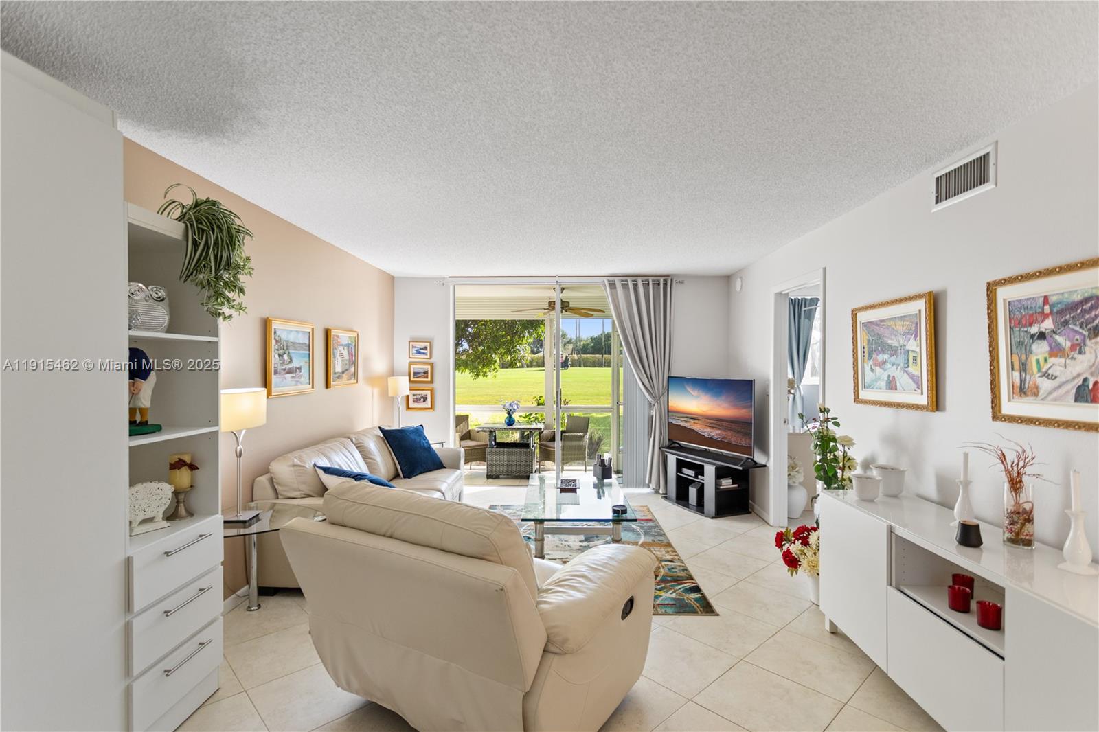 HOLLYBROOK GOLF AND - Residential