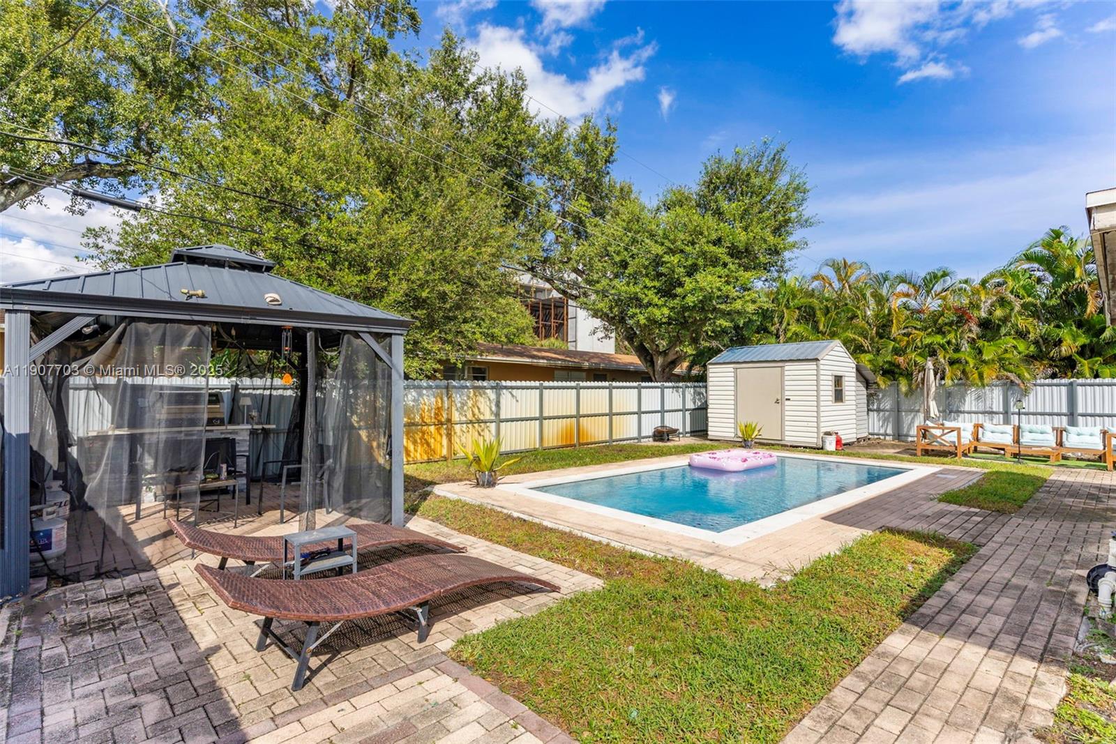 F A BARRETTS SUB OF W1/2 - Residential