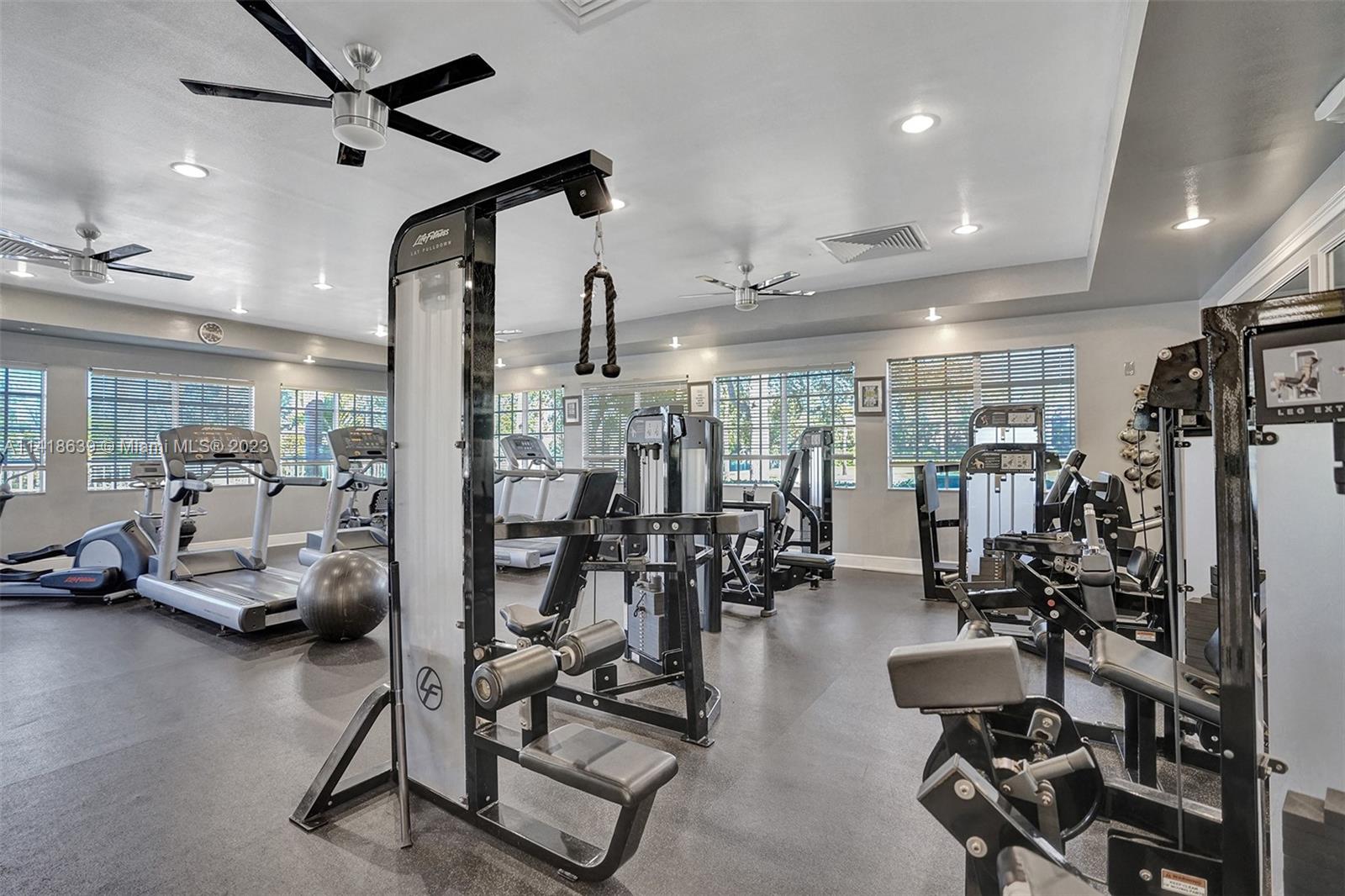 SILVER FALLS - Residential