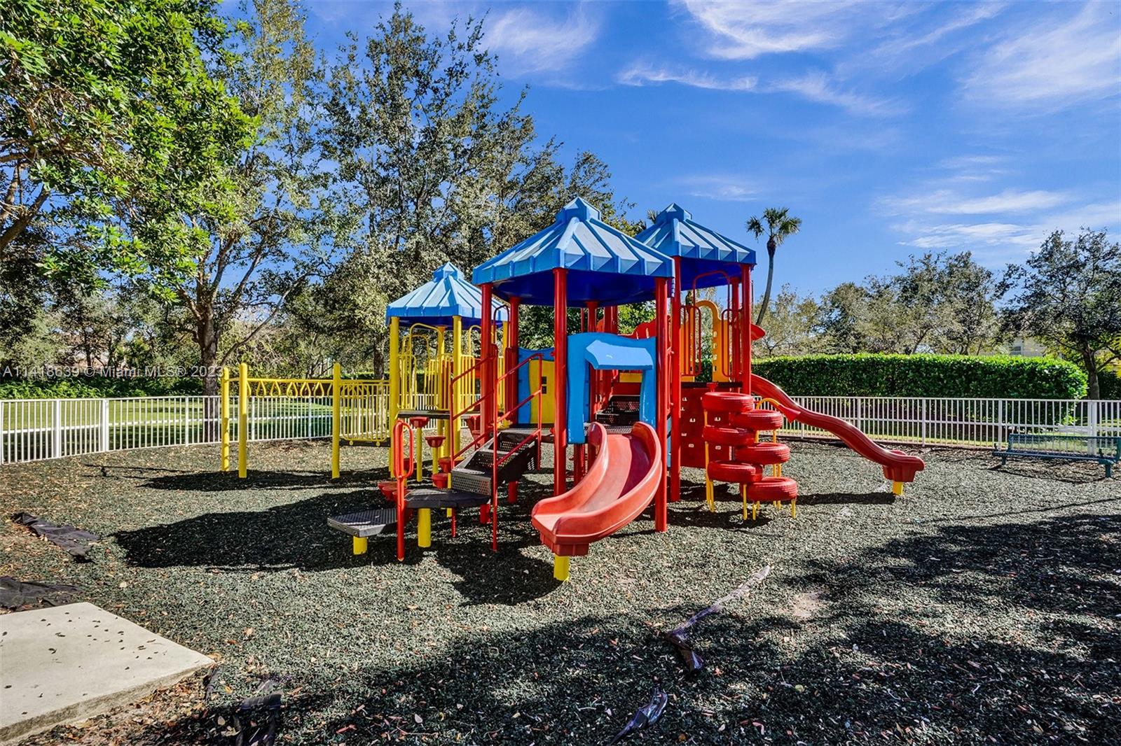 SILVER FALLS - Residential