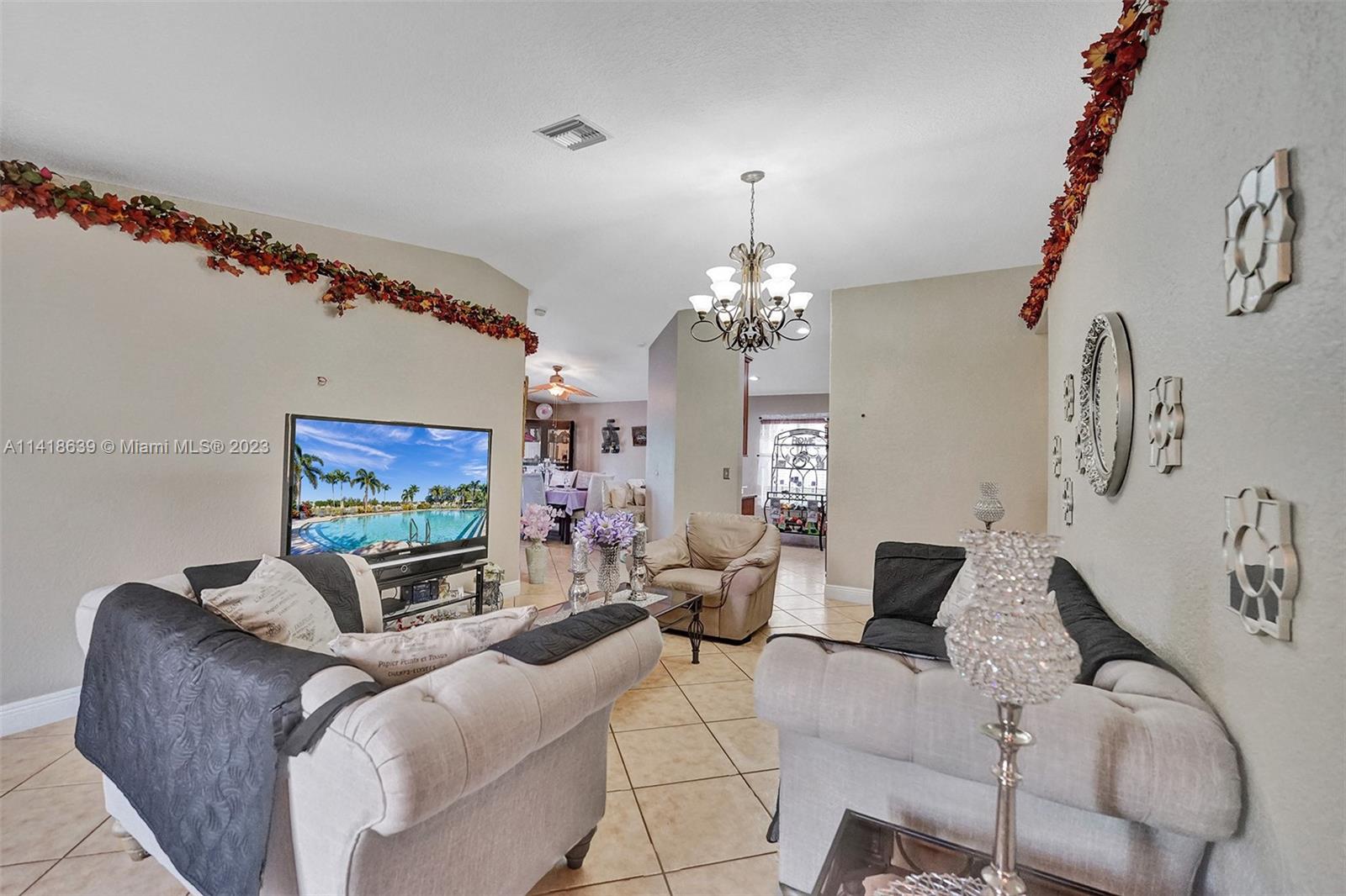 SILVER FALLS - Residential