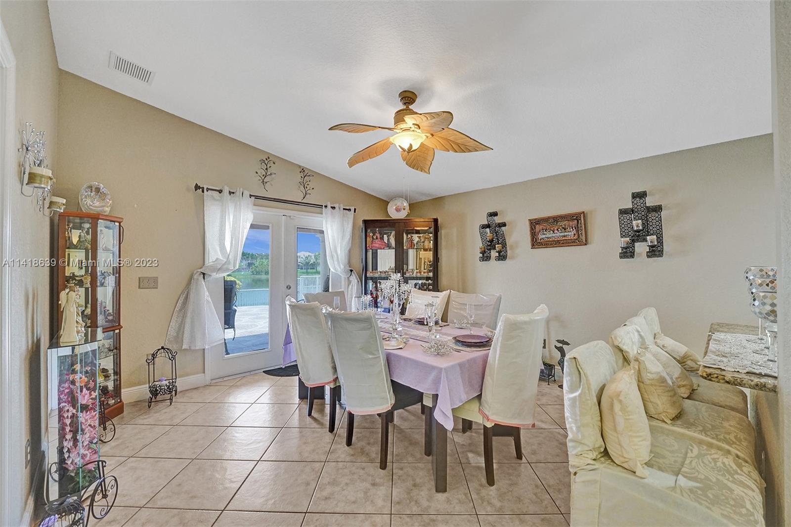 SILVER FALLS - Residential