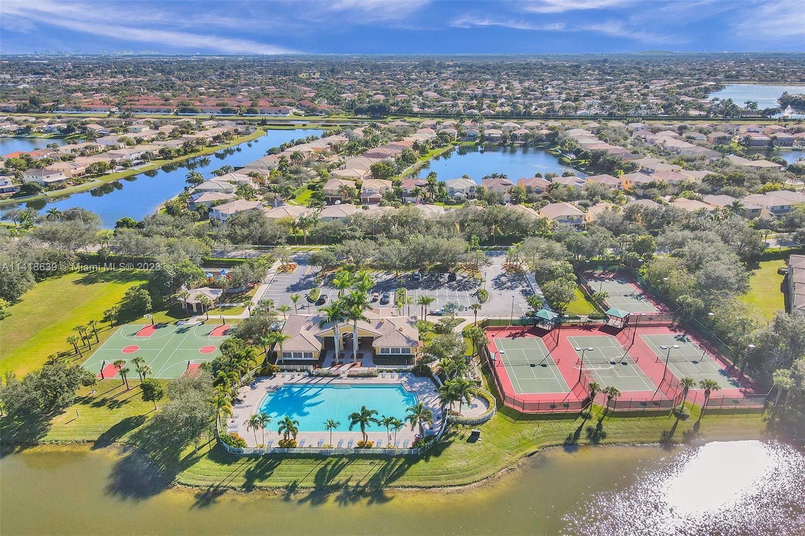 SILVER FALLS - Residential