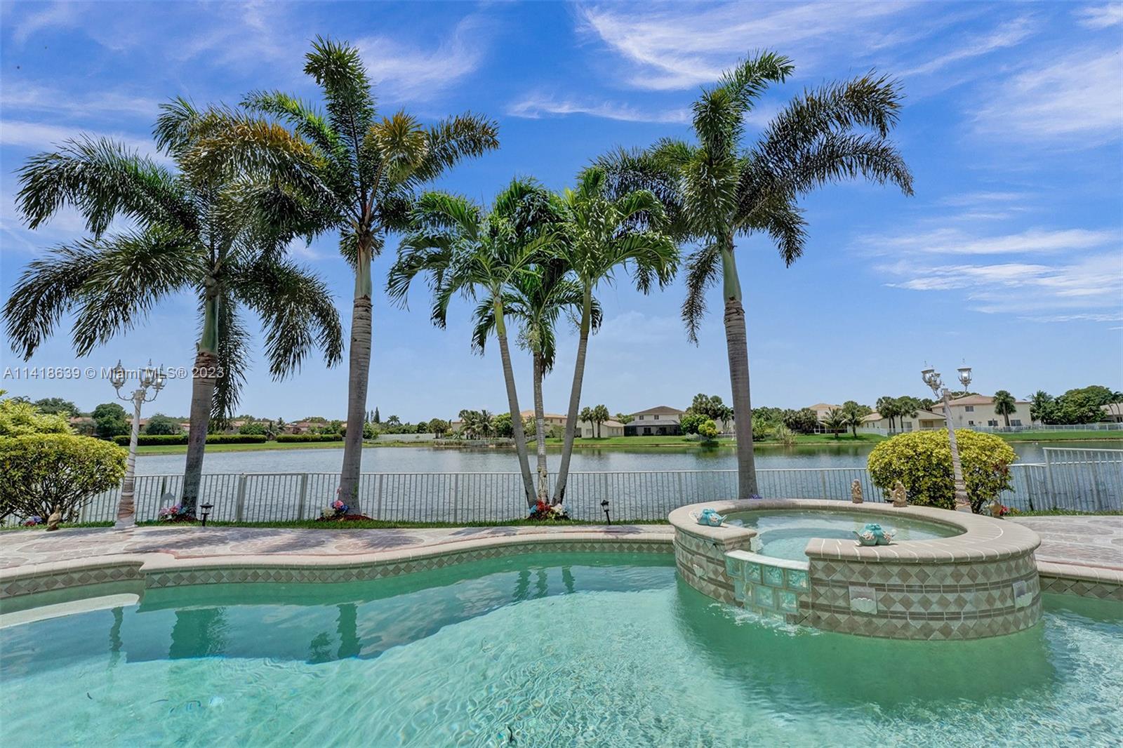 SILVER FALLS - Residential