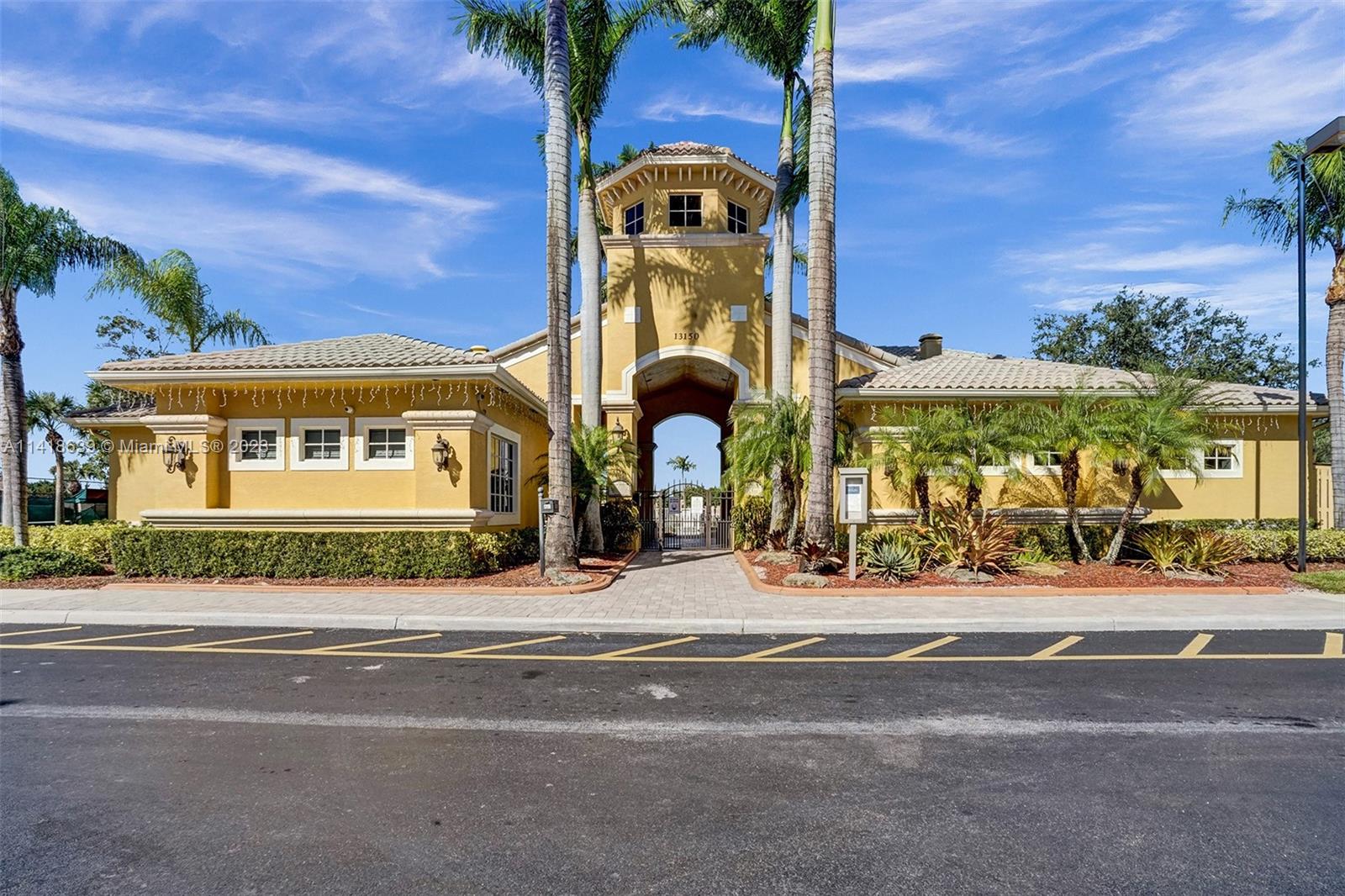 SILVER FALLS - Residential