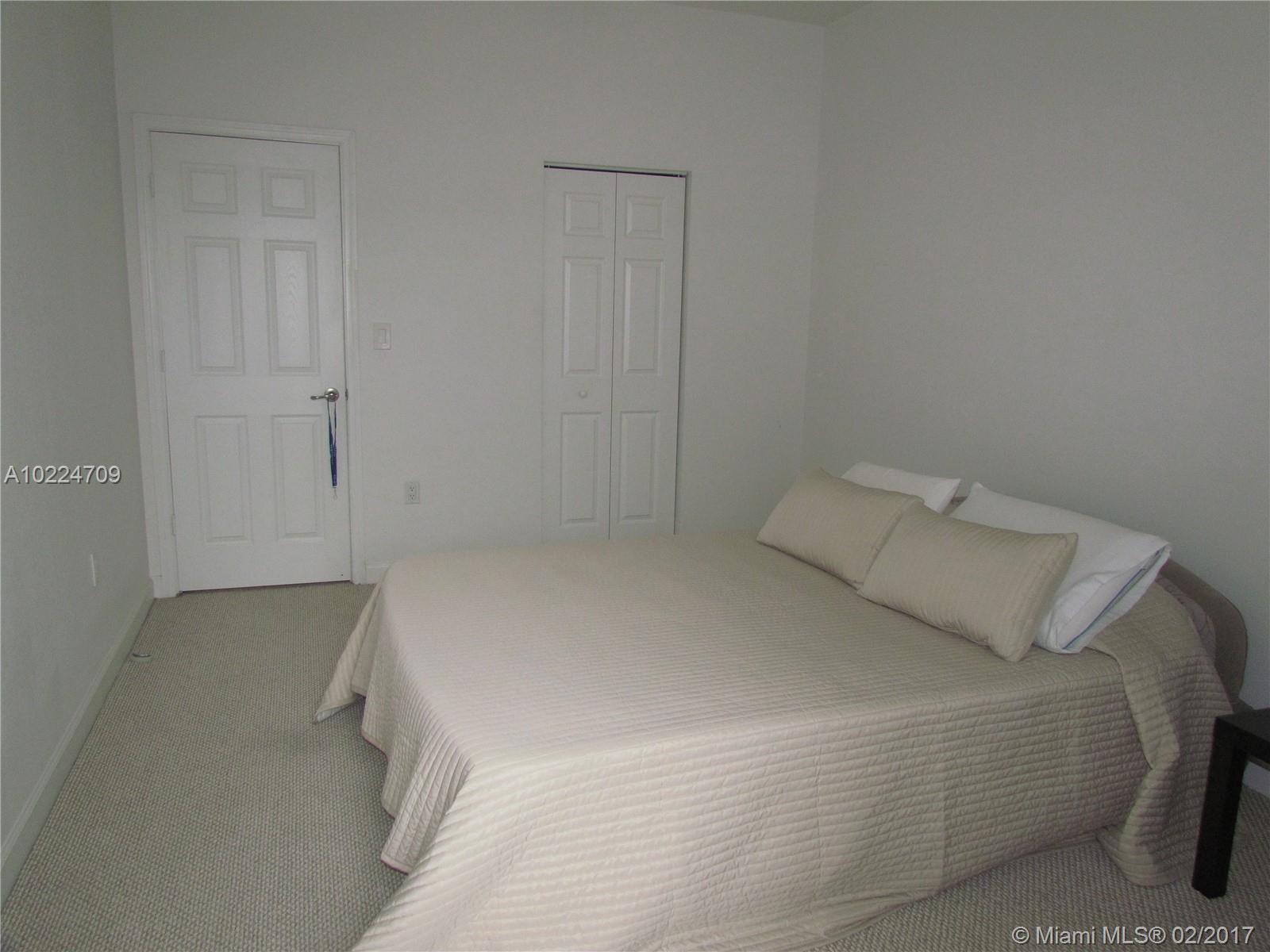 RESERVE AT DORAL - Residential Lease