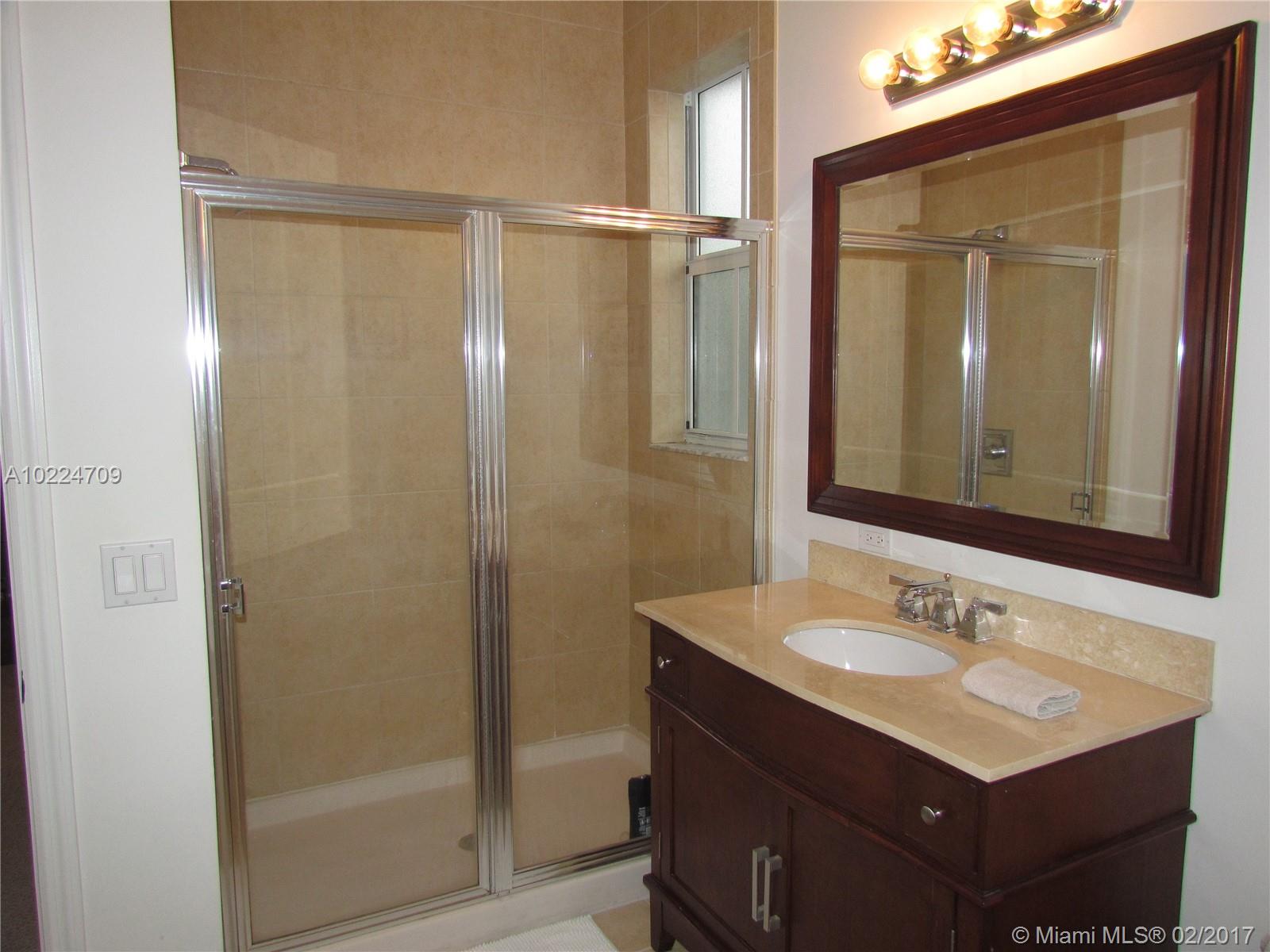 RESERVE AT DORAL - Residential Lease