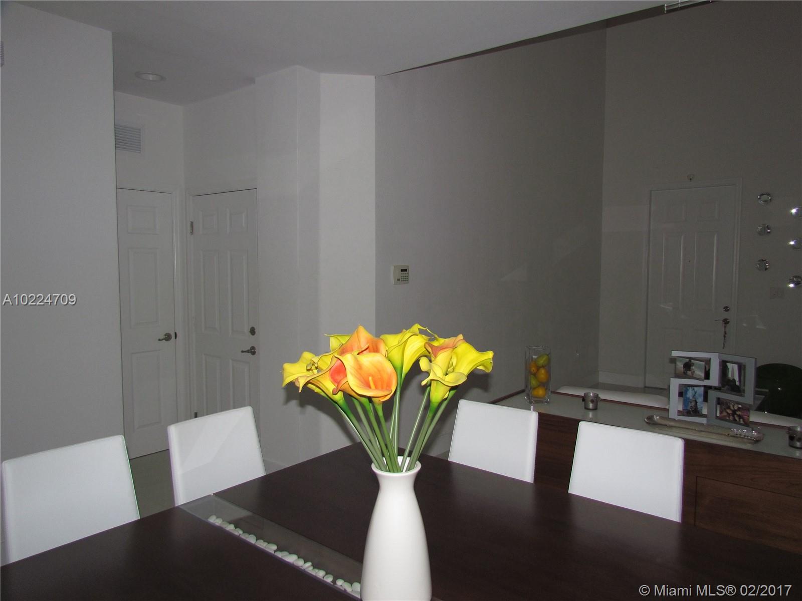 RESERVE AT DORAL - Residential Lease