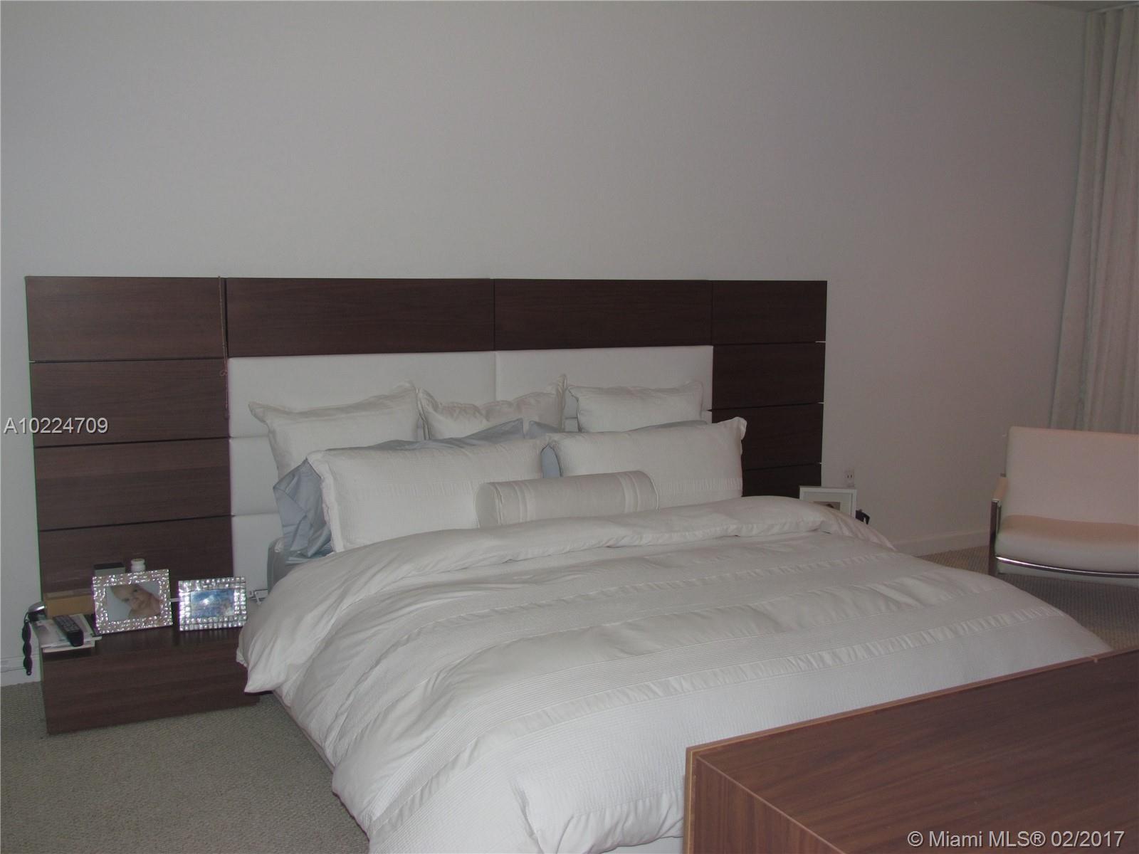 RESERVE AT DORAL - Residential Lease