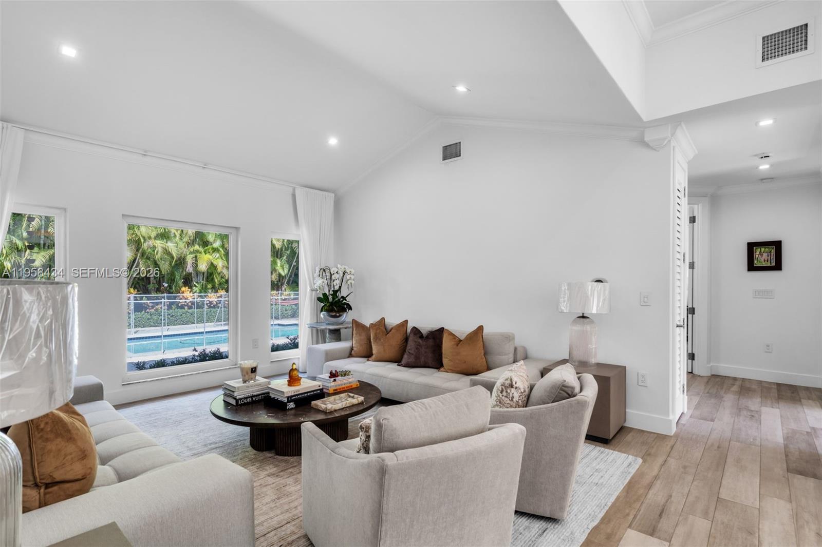 CORAL ESTATES - Residential