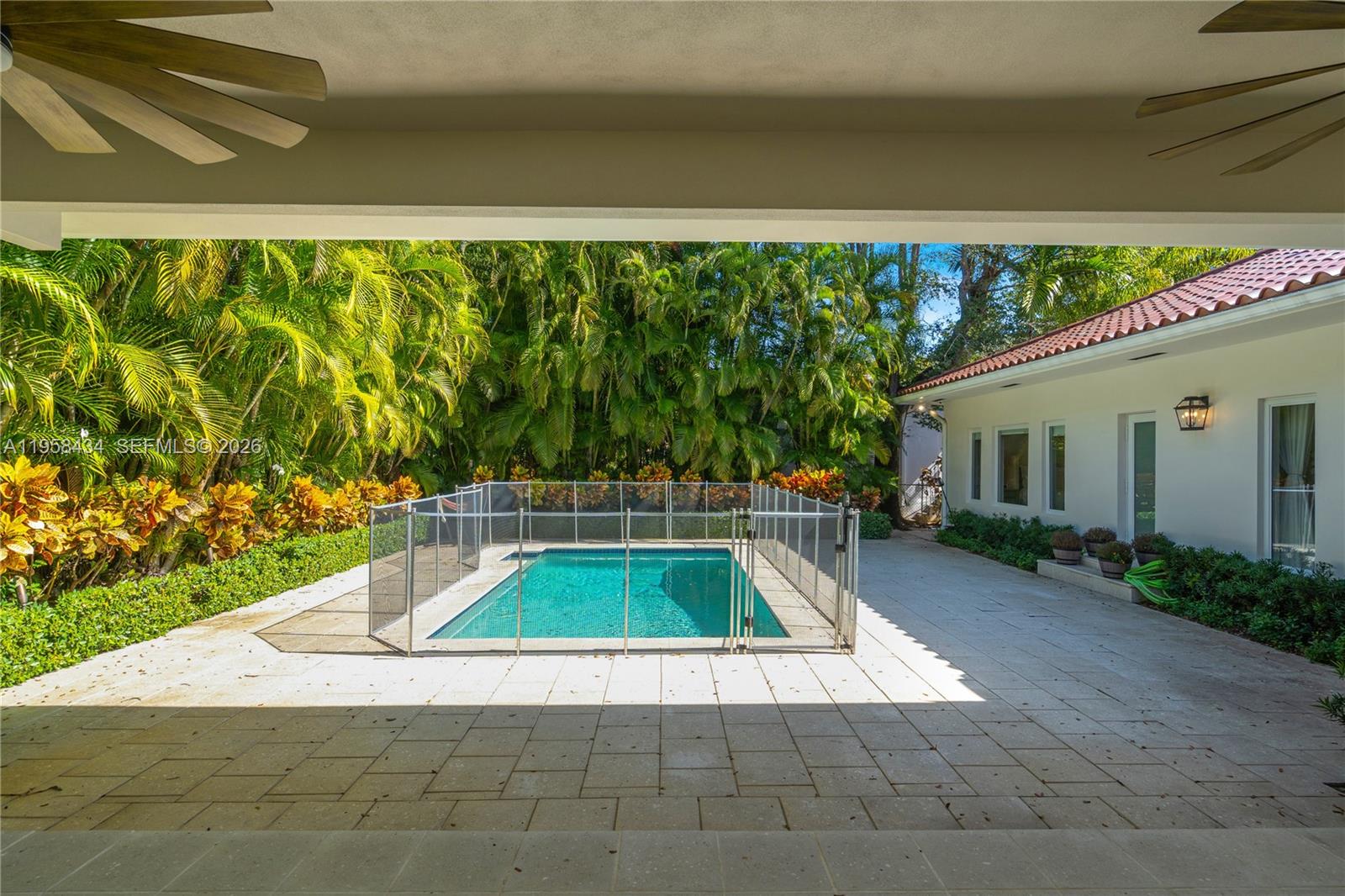 CORAL ESTATES - Residential