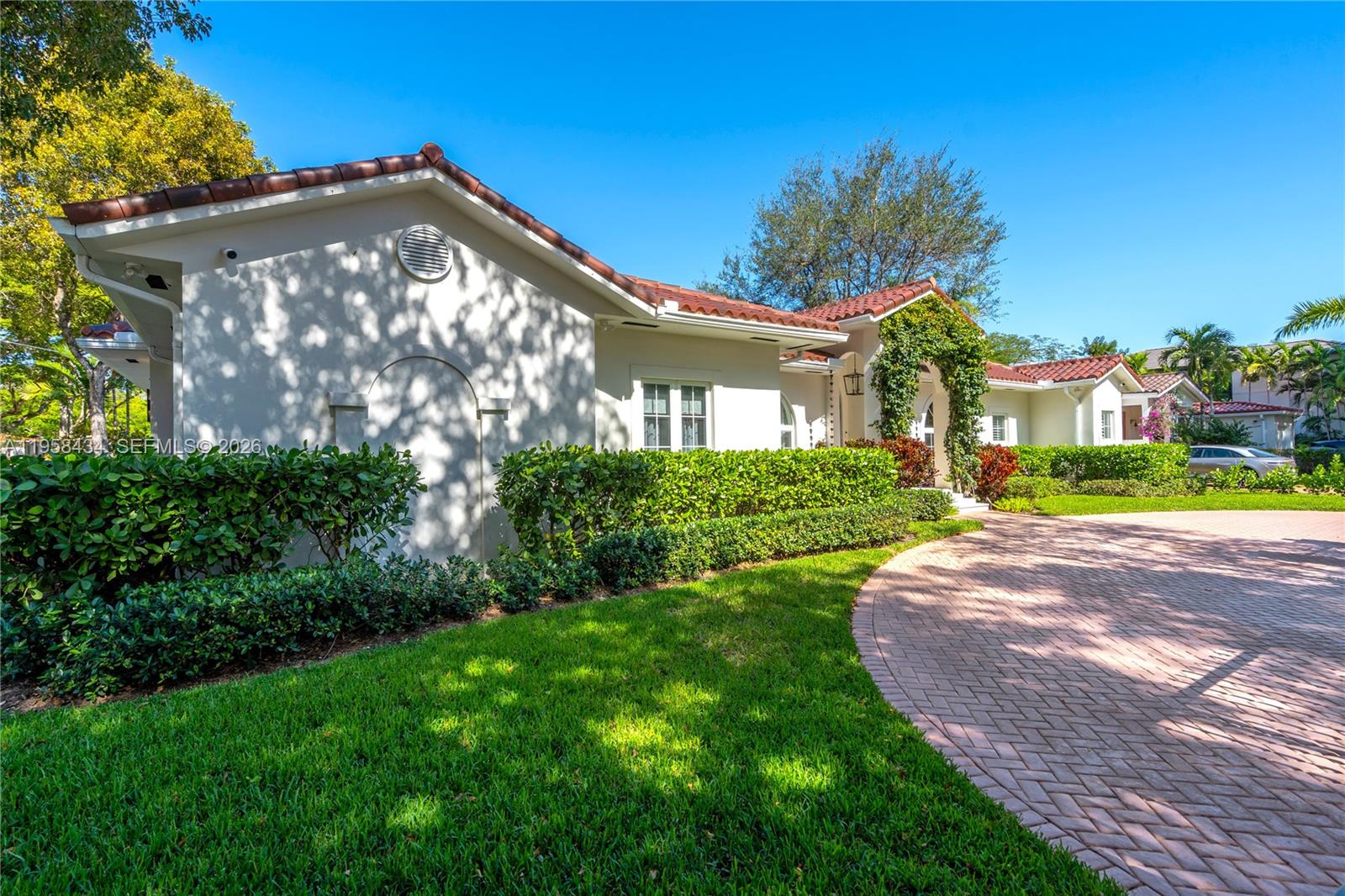 CORAL ESTATES - Residential