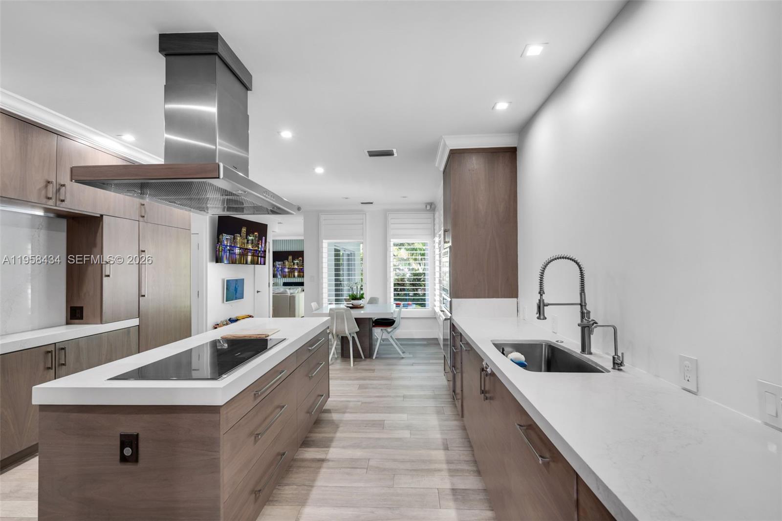 CORAL ESTATES - Residential