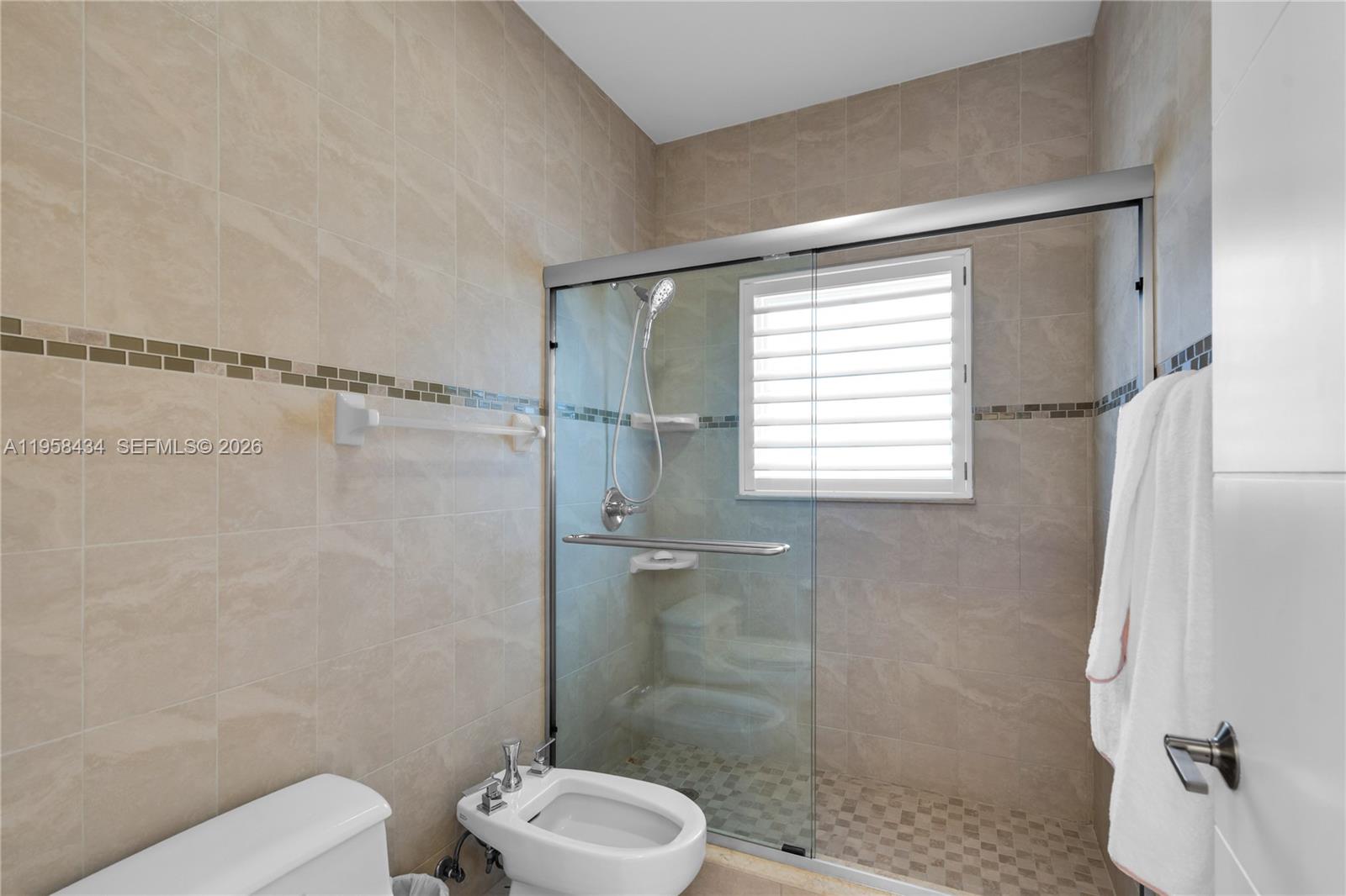 CORAL ESTATES - Residential