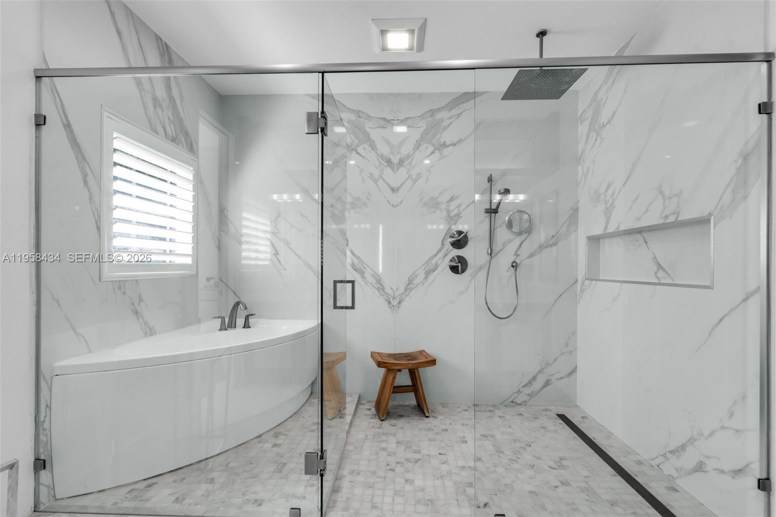 CORAL ESTATES - Residential