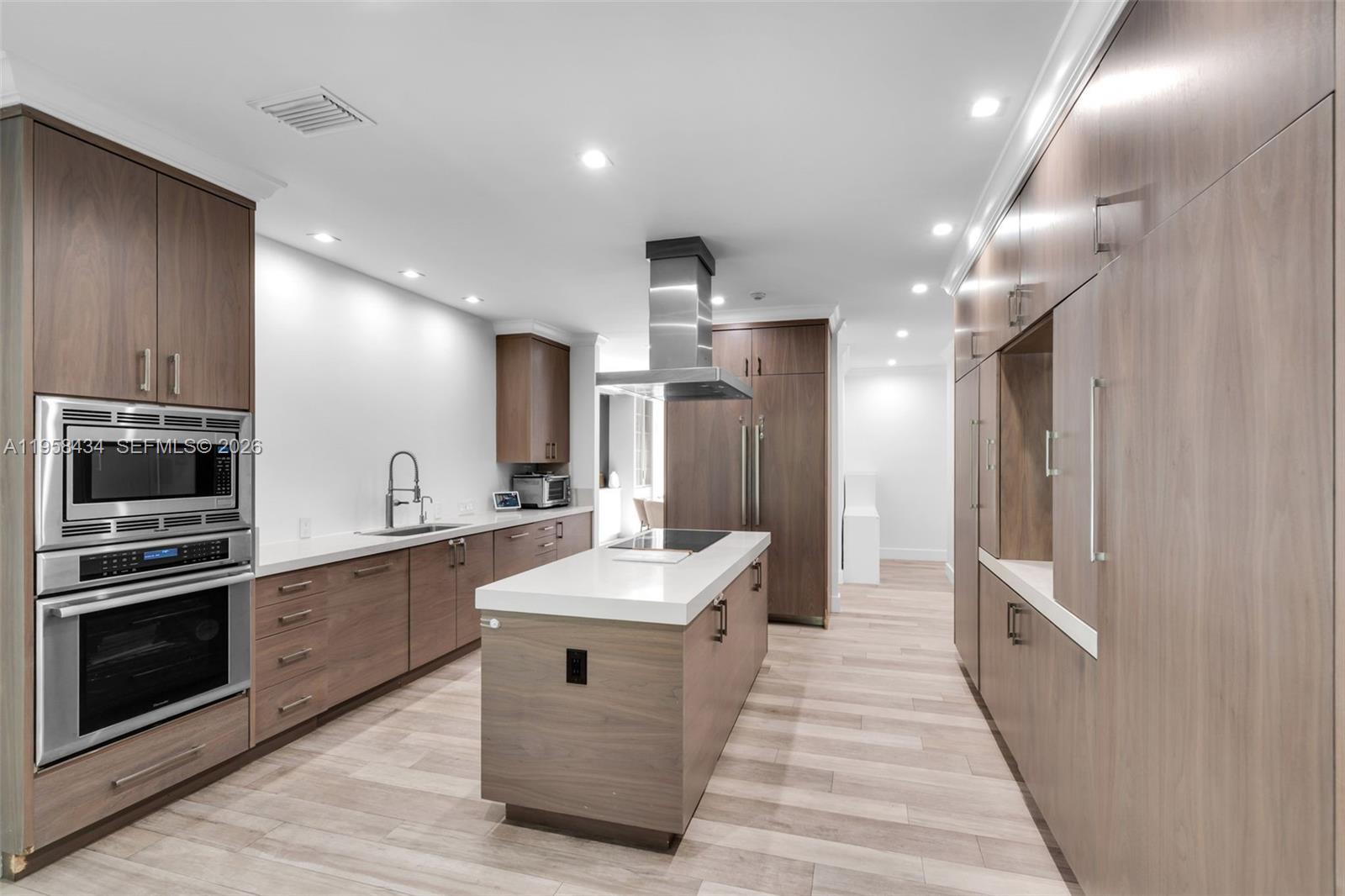 CORAL ESTATES - Residential