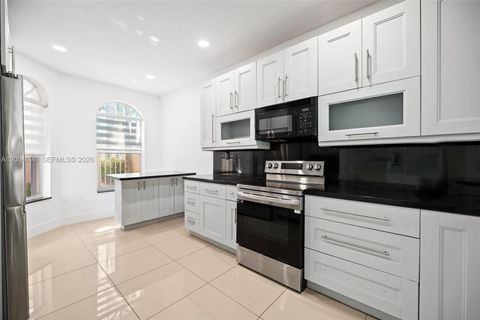 Tiny photo for 21012 NE 34th Ct, Aventura, FL 33180 (MLS # A12004698)