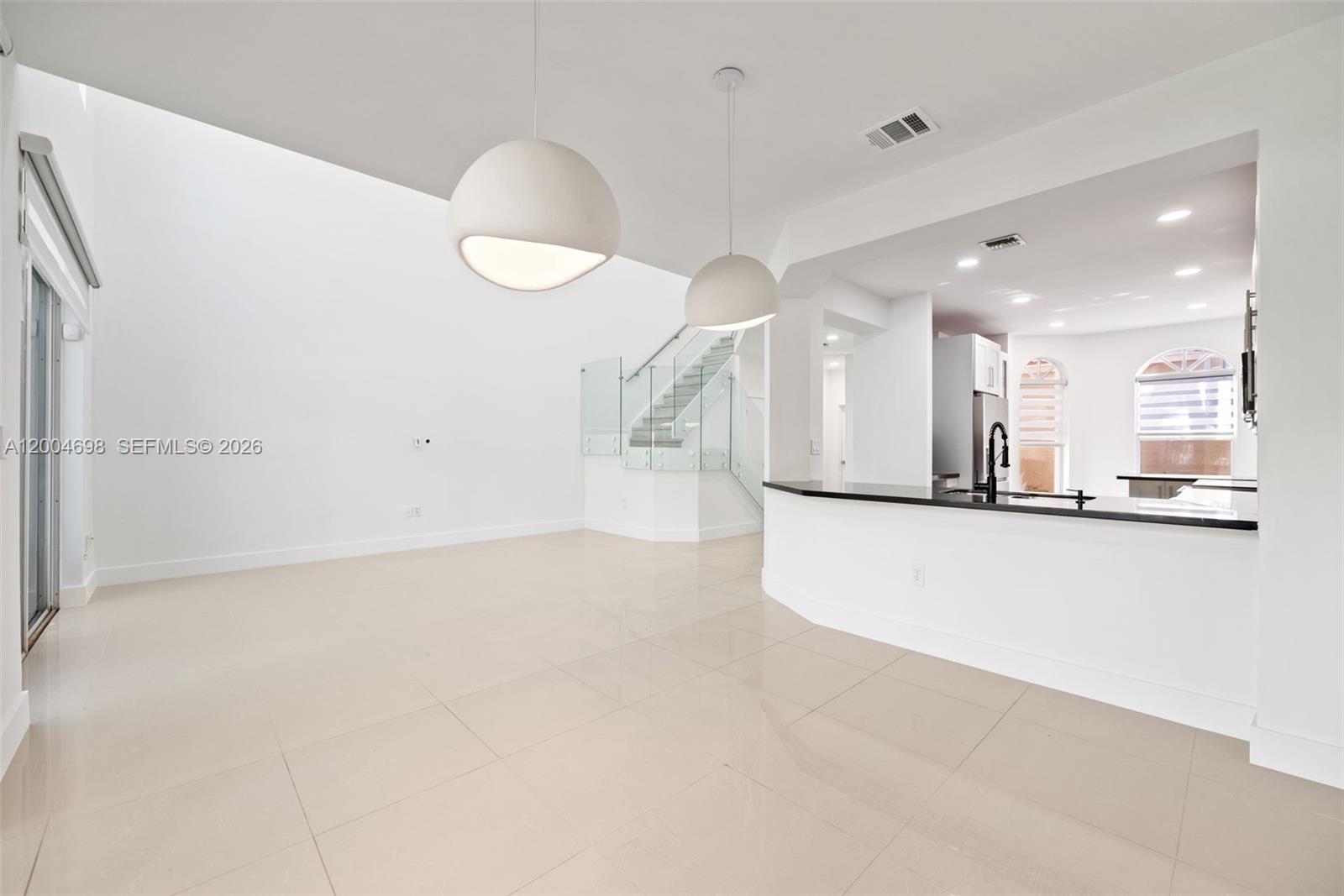 SPINNAKER BAY - Residential