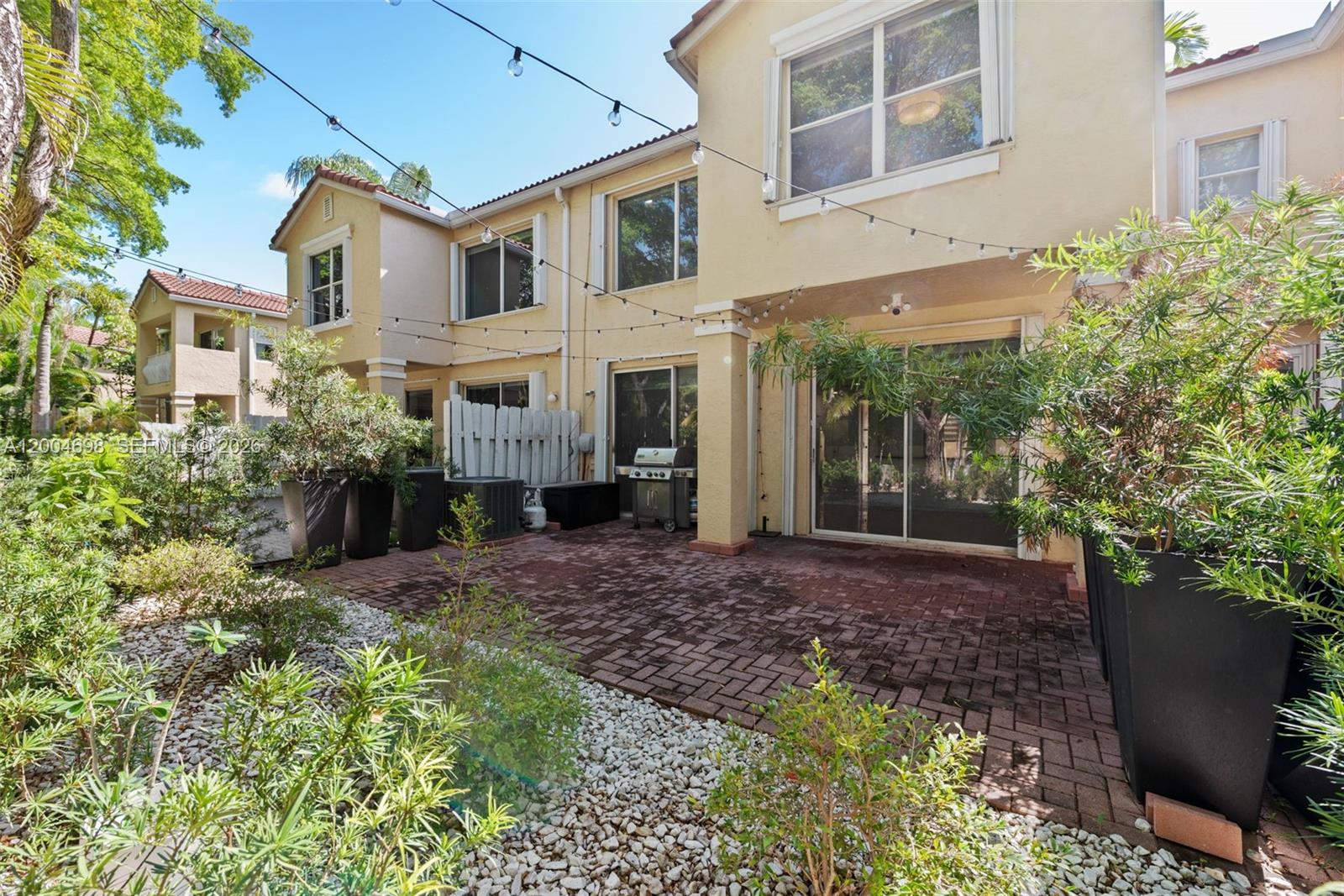 SPINNAKER BAY - Residential