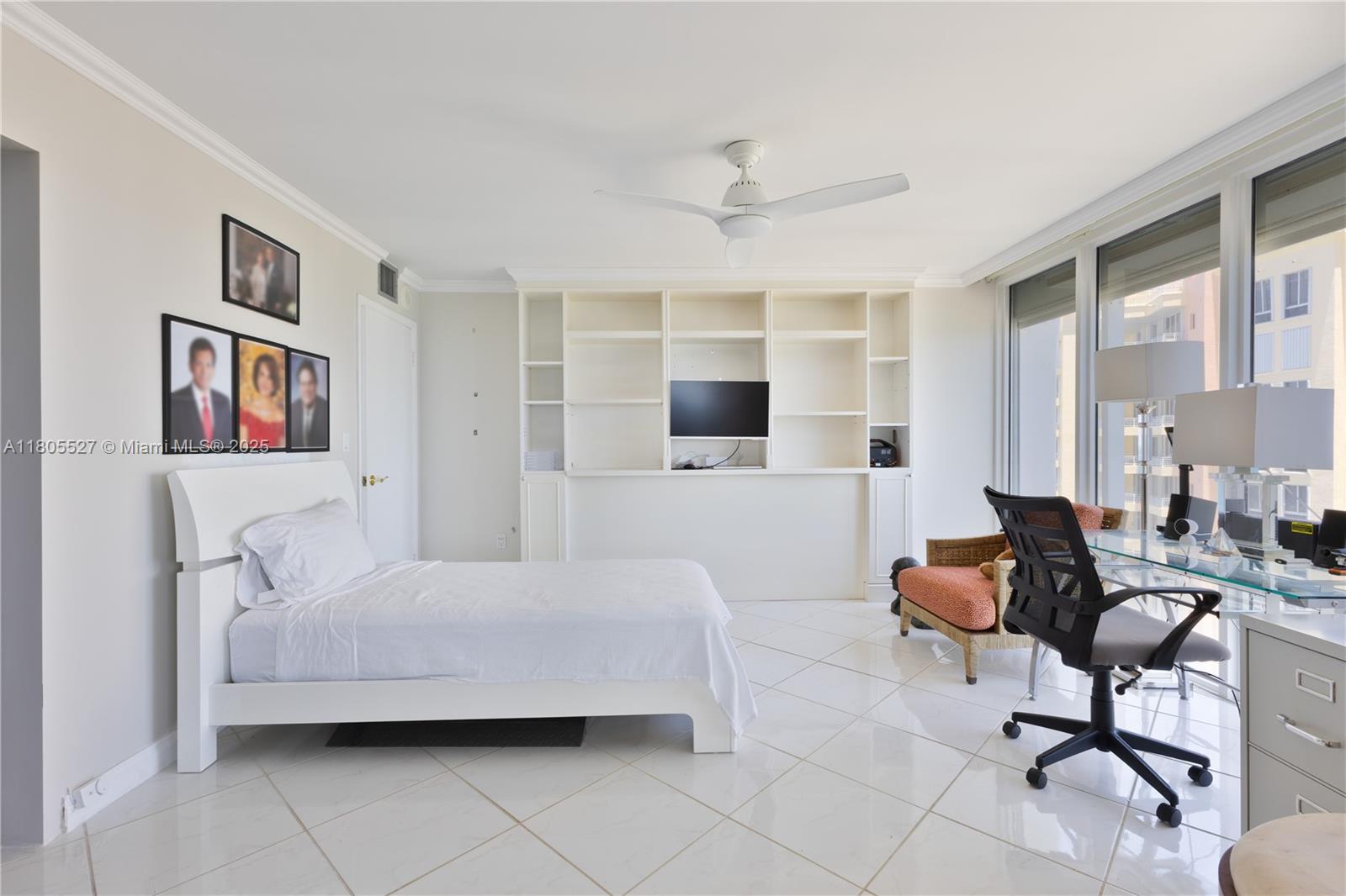 CASA DEL MAR CONDO - Residential