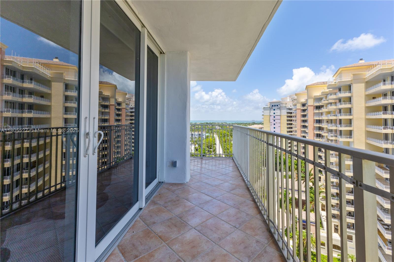 CASA DEL MAR CONDO - Residential