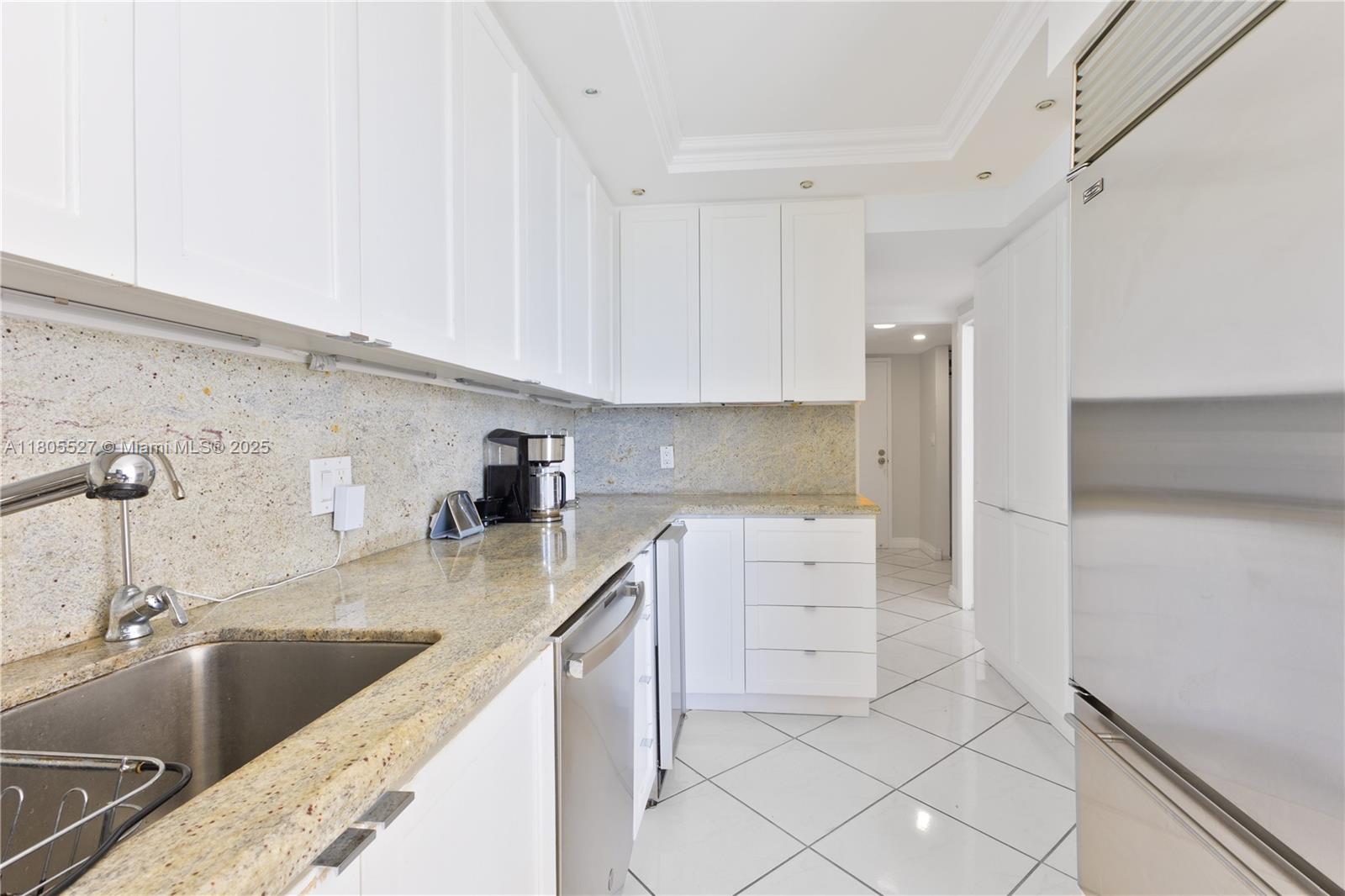 CASA DEL MAR CONDO - Residential
