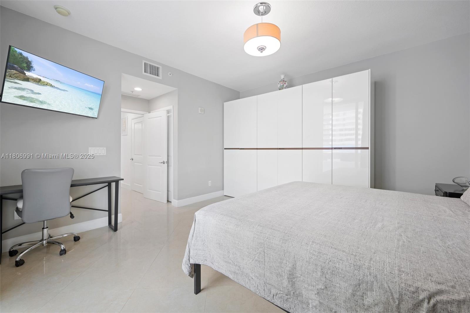 OCEAN MARINE YACHT CLUB C - Residential