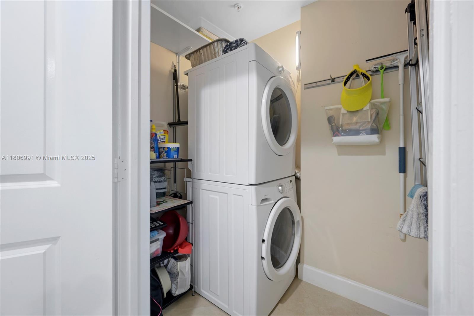 OCEAN MARINE YACHT CLUB C - Residential