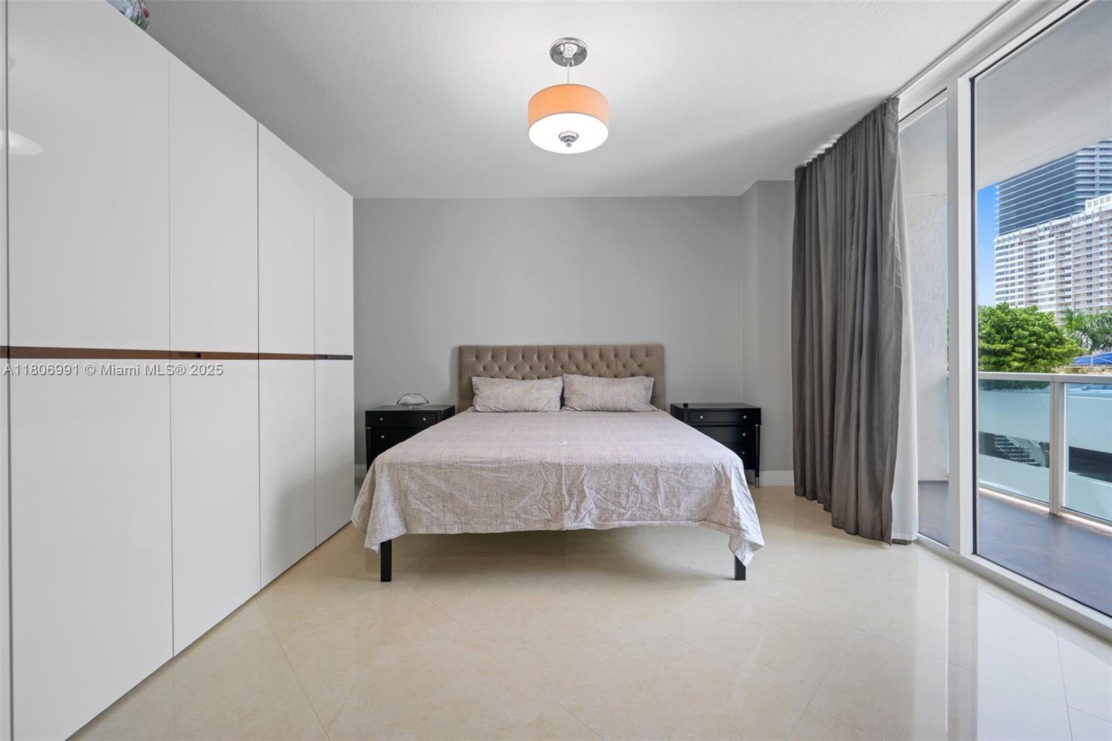 OCEAN MARINE YACHT CLUB C - Residential