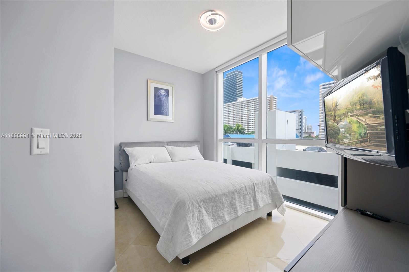 OCEAN MARINE YACHT CLUB C - Residential