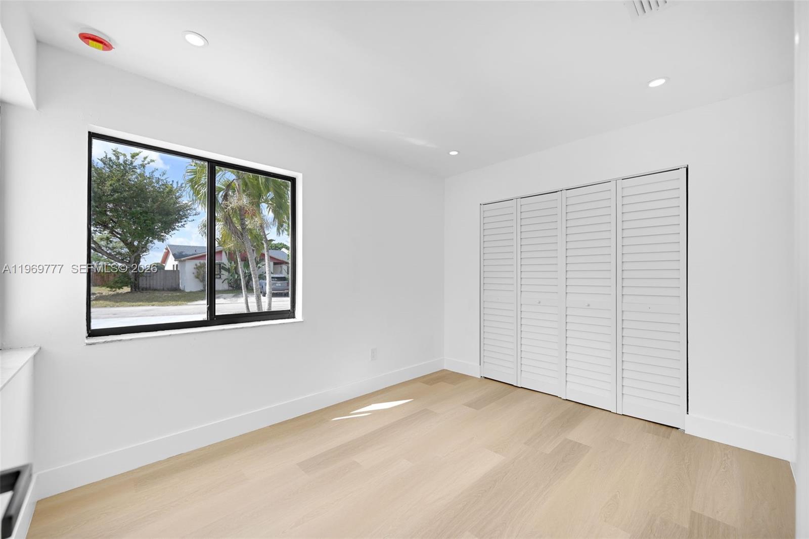 LAKES OF ACADIA UNIT 7 - Residential