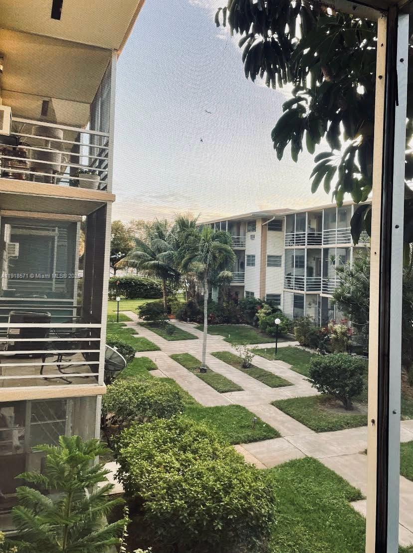 1355 NE 167th St 209