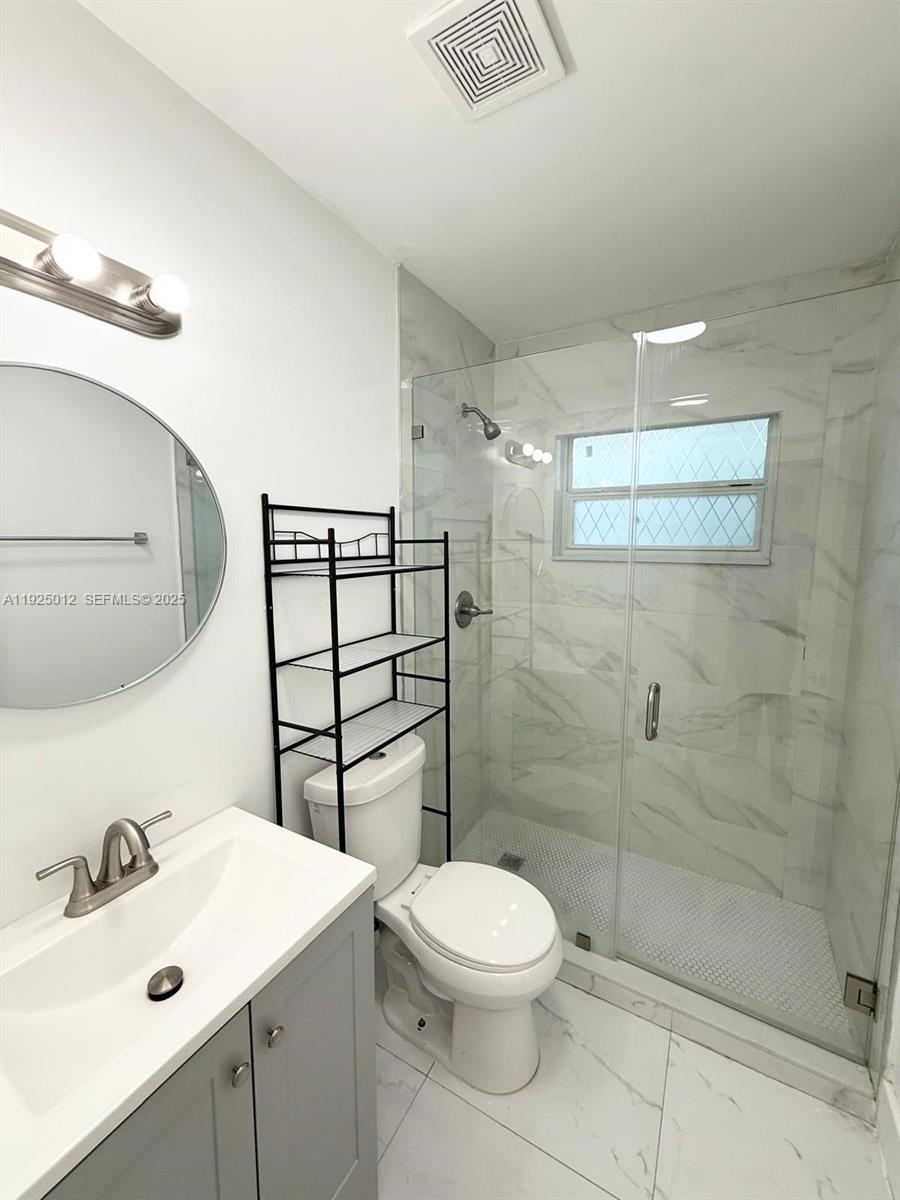 BOULEVARD VILLAS - Residential Lease