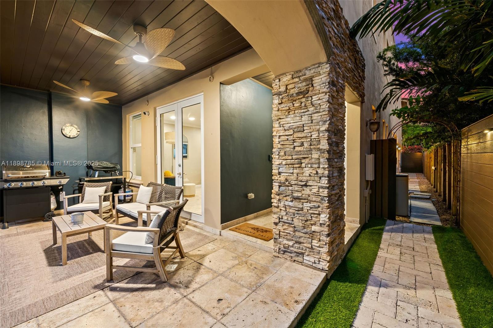 STRANAHANS SUB - Residential