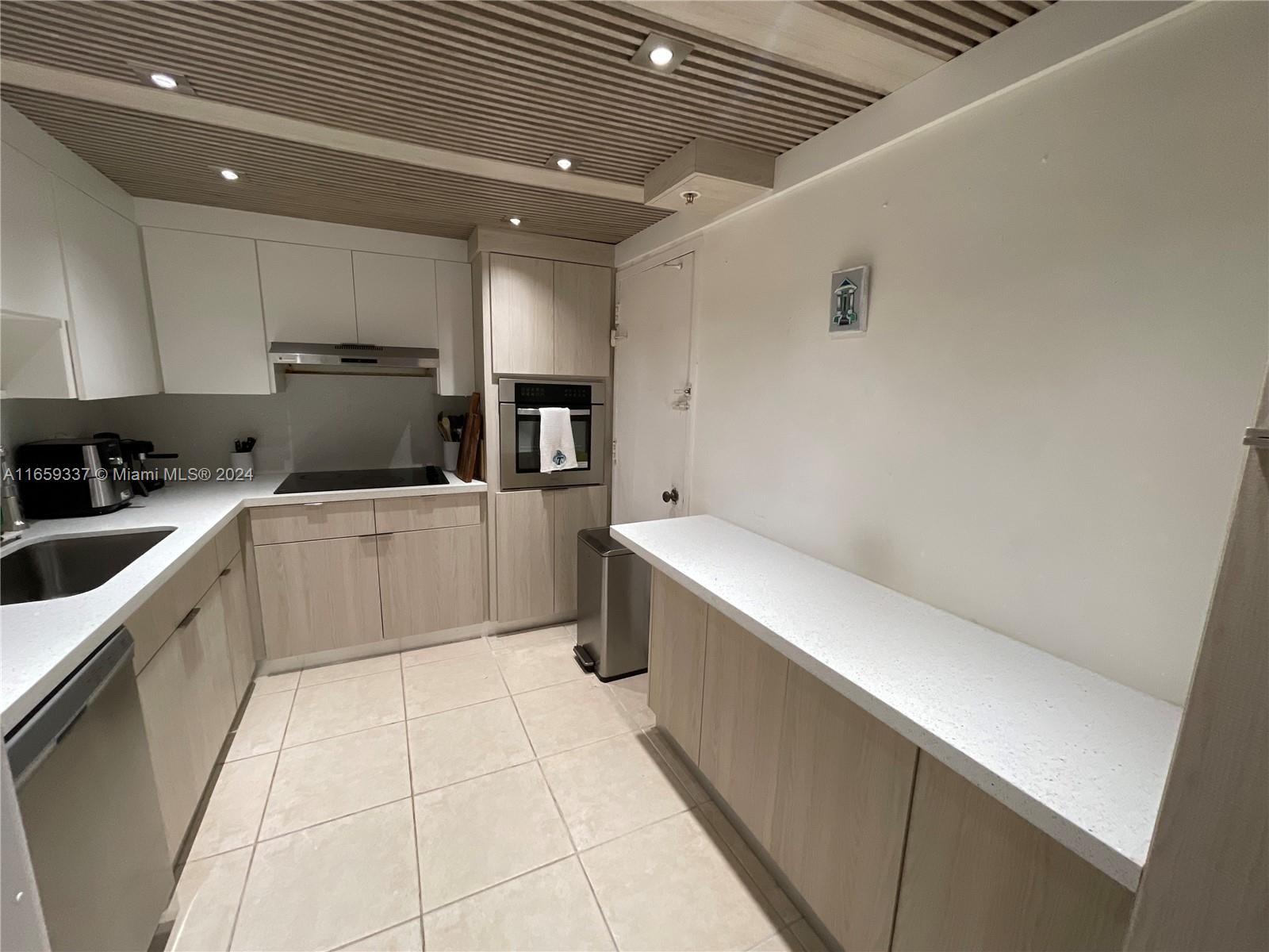 COASTAL TOWERS CONDO - Residential