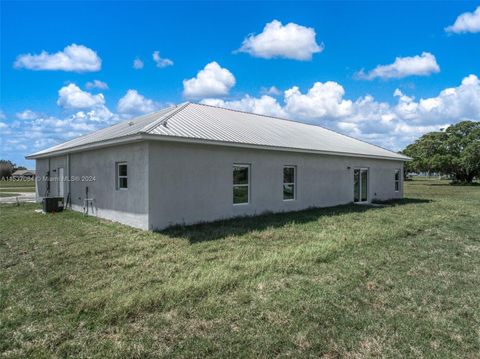 A home in Sebring