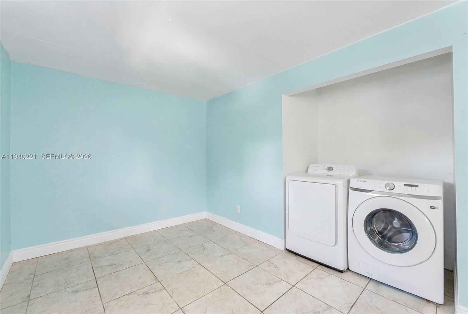 COLLIER ESTATES 2ND ADD - Residential